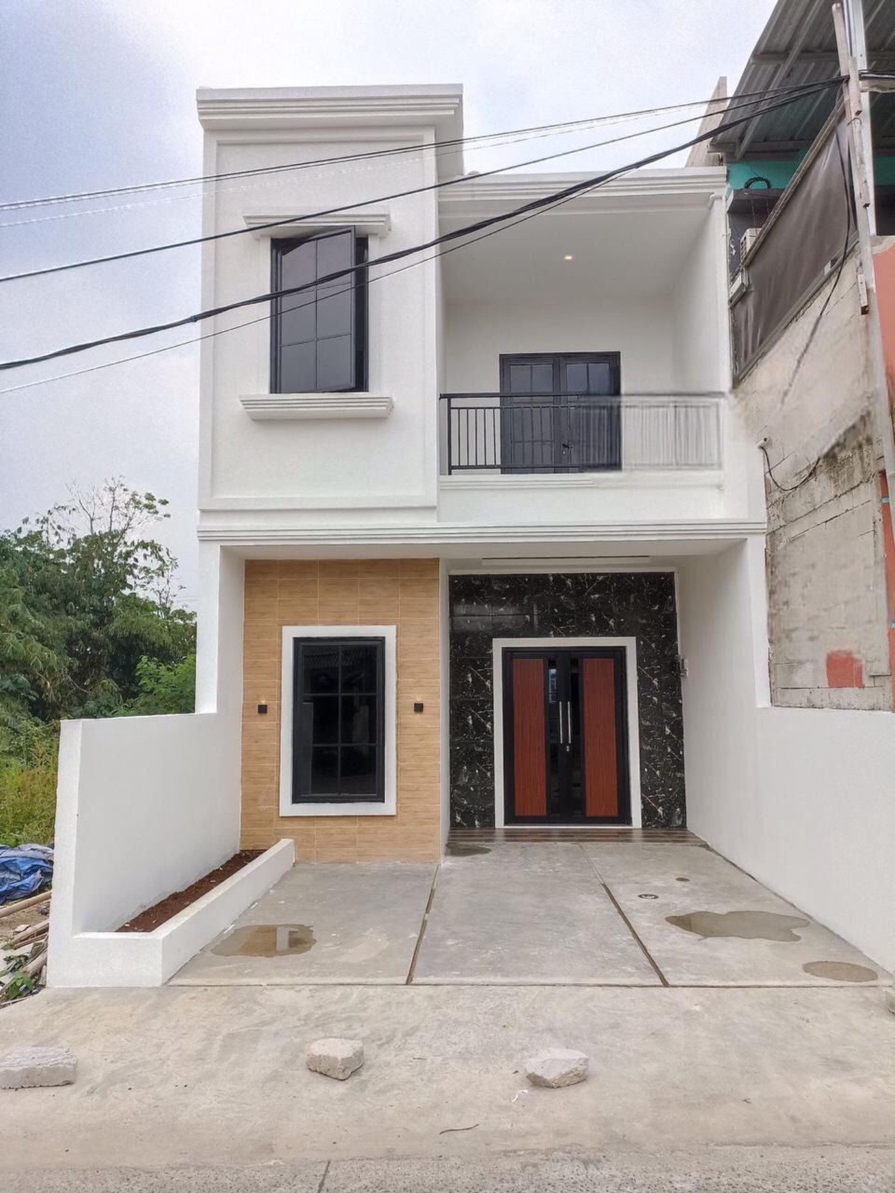 Dijual rumah baru di Limo