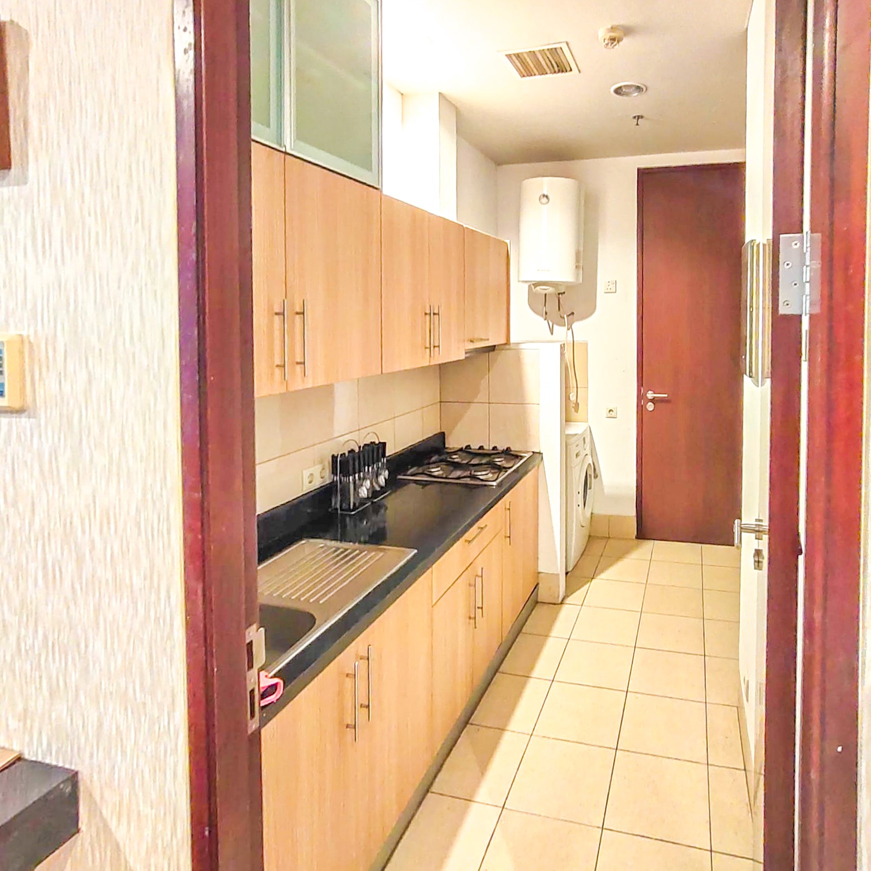 PEARL GARDEN RESORT APARTMENT SEMANGGI GATOT SUBROTO