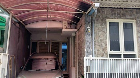 Rumah di Cluster Sorrento Pakuwon City, 2 Lantai, Semi Furnished, Siap Huni