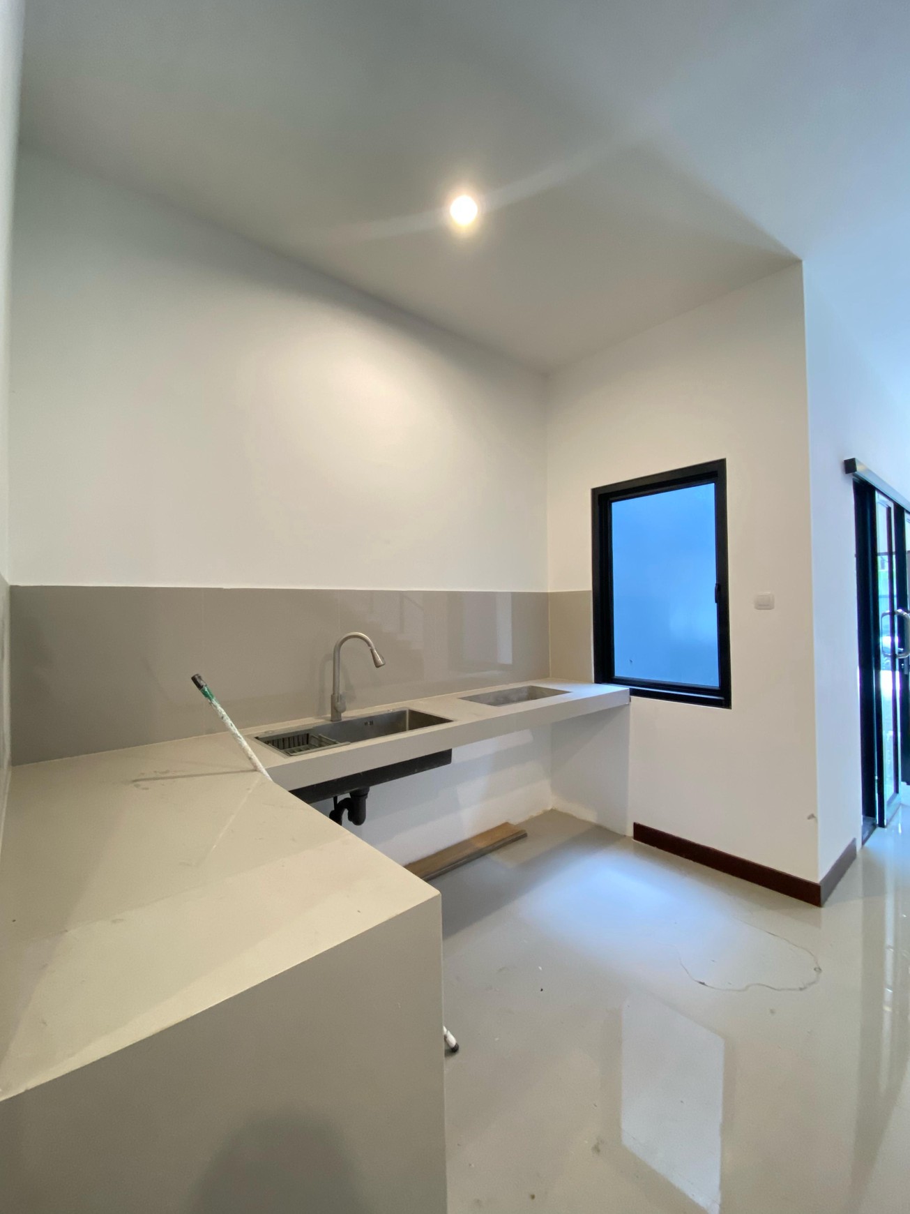 Cinere megapolitan luas 150 rumah brandnew dalam komplek