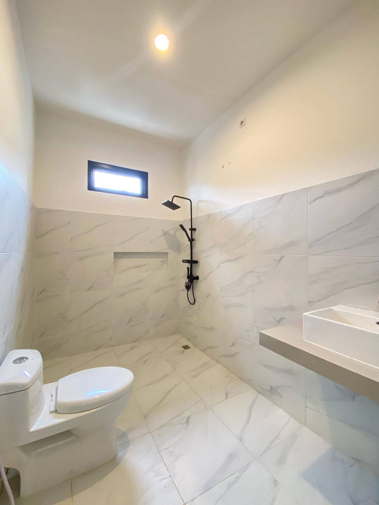 Cinere megapolitan luas 150 rumah brandnew dalam komplek