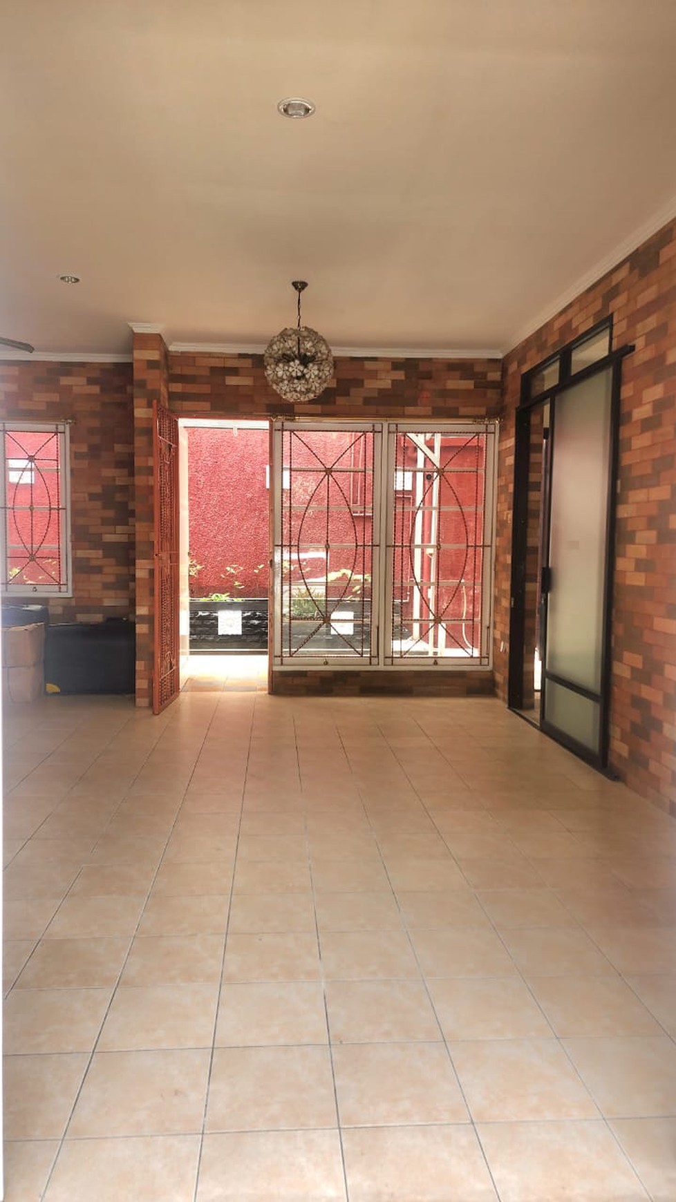 Rumah 2 lantai,ada kitchen set di Bintaro Jaya 9.