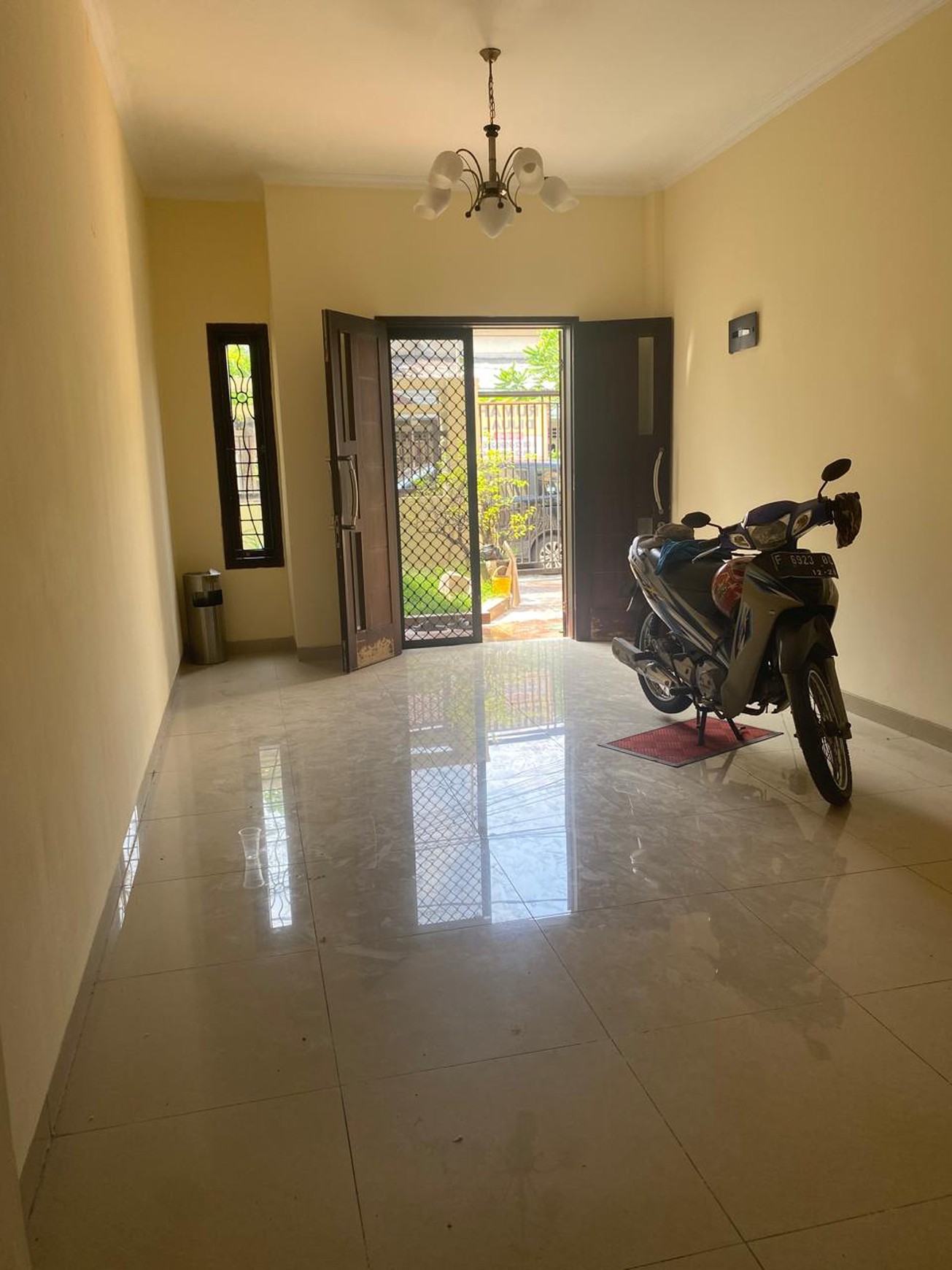 Rumah siap huni baru renovasi di Larangan.