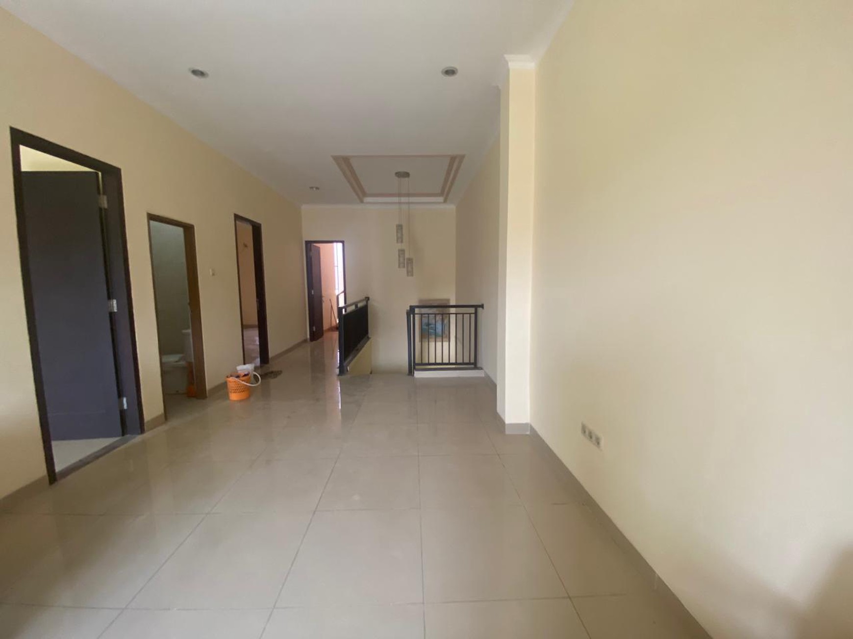 Rumah siap huni baru renovasi di Larangan.