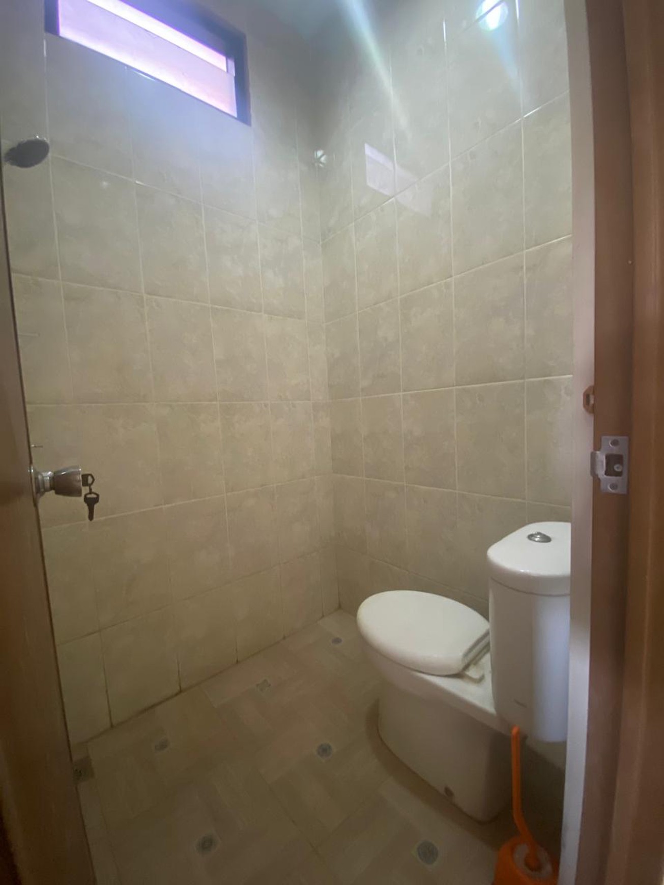 Rumah siap huni baru renovasi di Larangan.