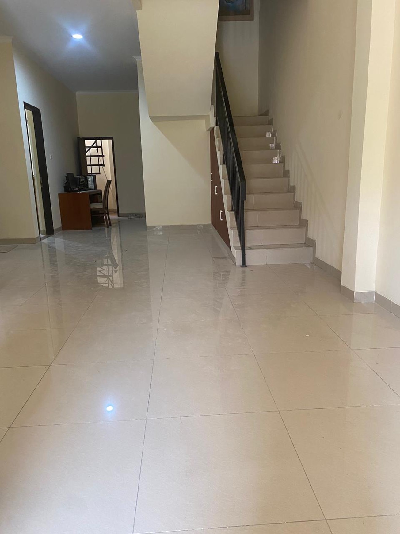 Rumah siap huni baru renovasi di Larangan.