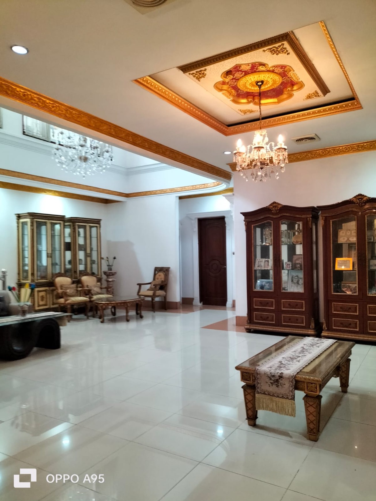Dijual Rumah di Kebayoran Lama, Jakarta Selatan