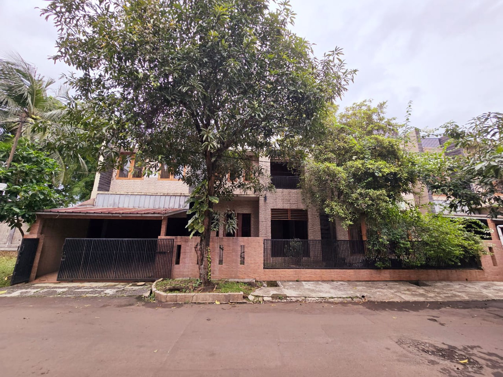 Rumah Bagus Di Mertilang Bintaro Jaya Sektor 9