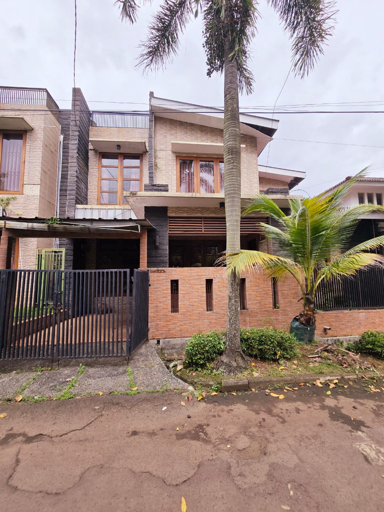 Rumah Bagus Di Mertilang Bintaro Jaya Sektor 9