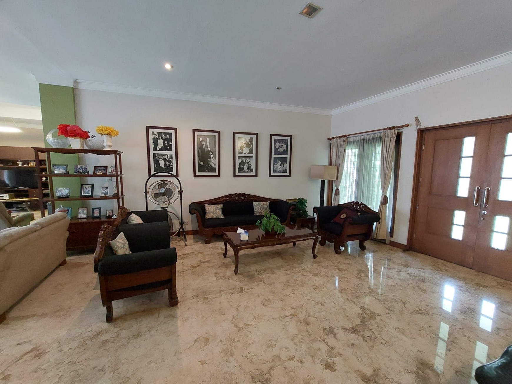 Dijual Rumah Exclusive, Tenang, dan Nyaman di Kawasan Darmawangsa, Kebayoran Baru