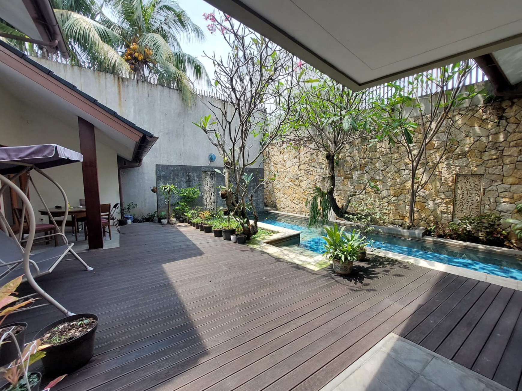 Dijual Rumah Exclusive, Tenang, dan Nyaman di Kawasan Darmawangsa, Kebayoran Baru