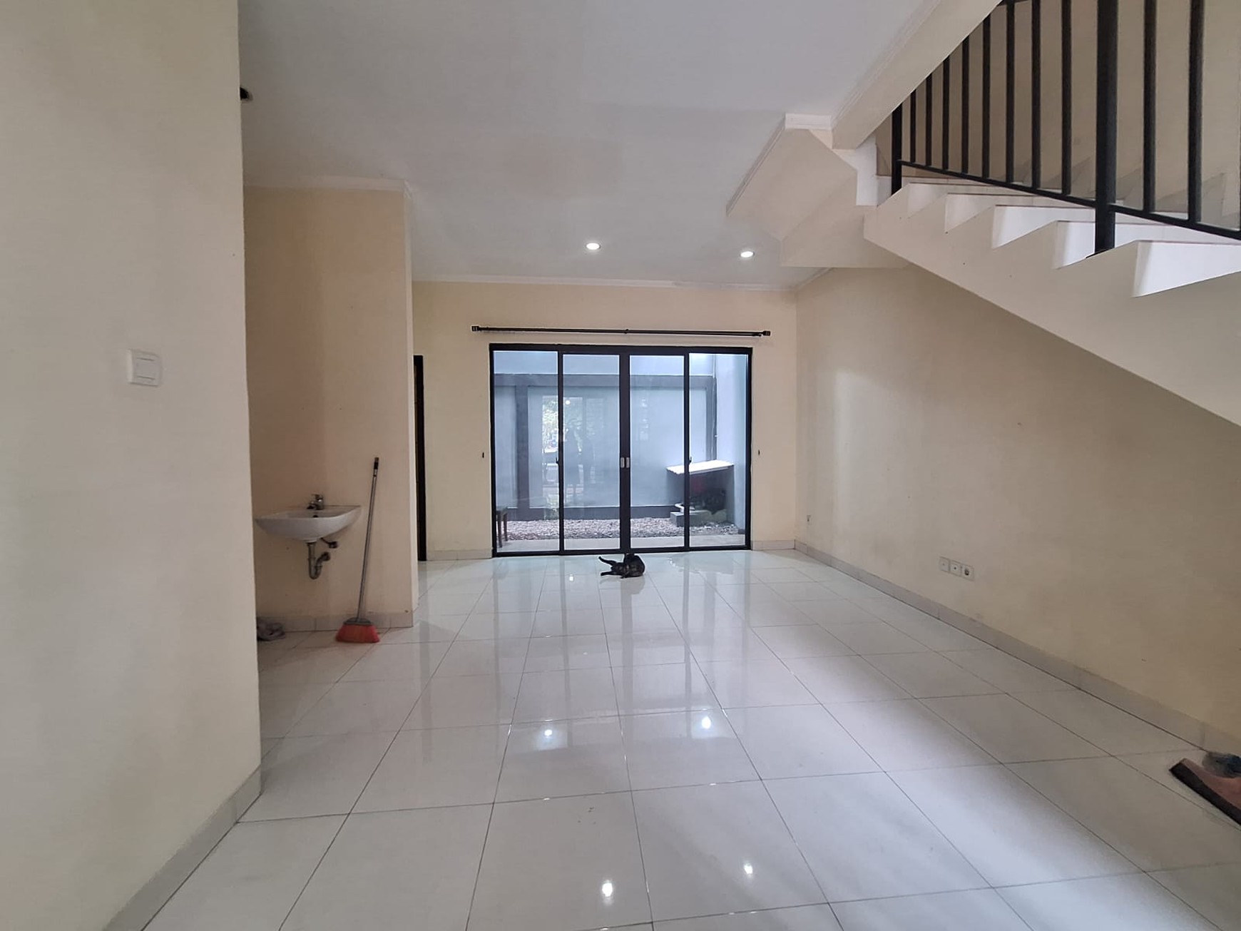 Rumah Bagus Di Discovery Terra Bintaro Jaya Sektor 9