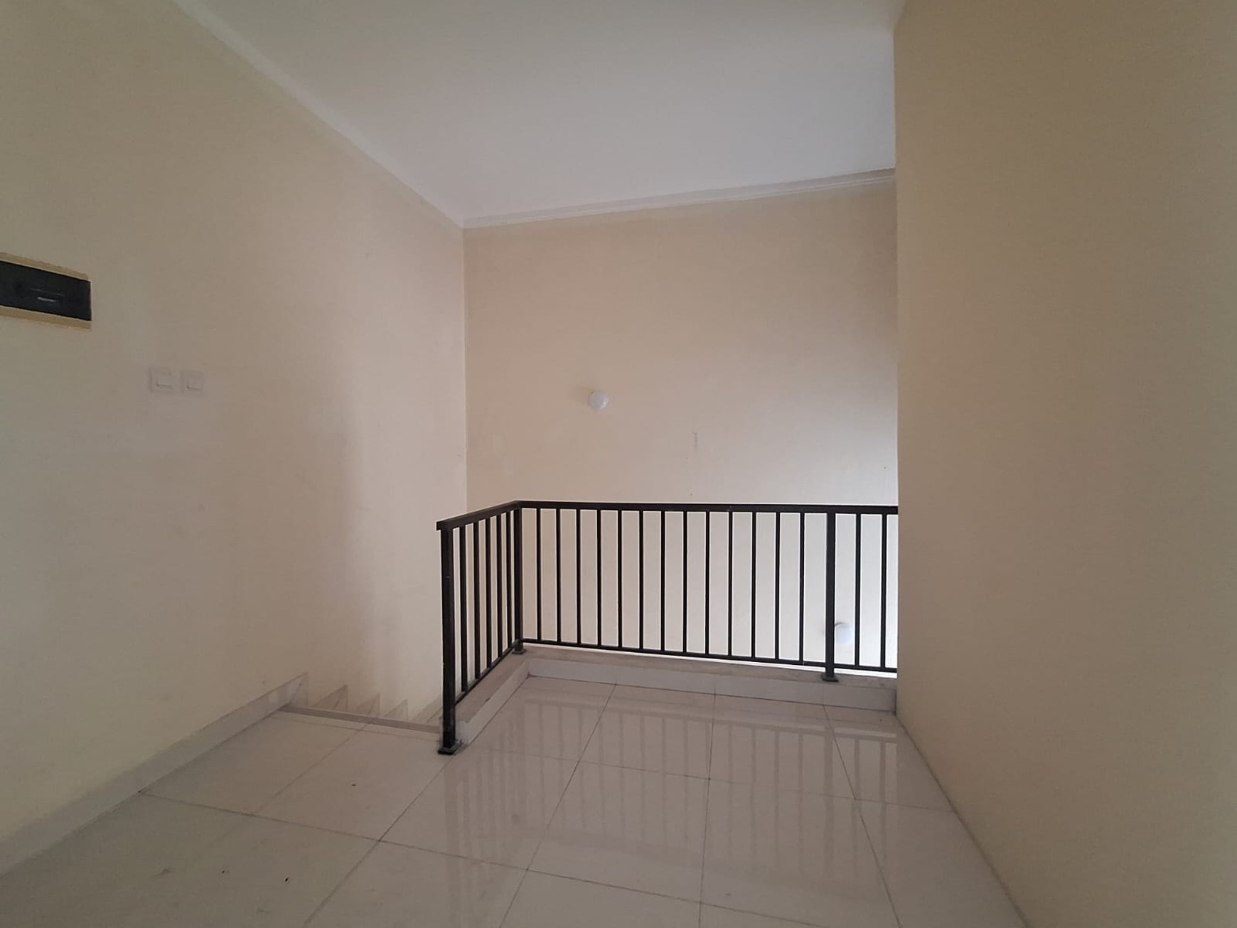 Rumah Bagus Di Discovery Terra Bintaro Jaya Sektor 9