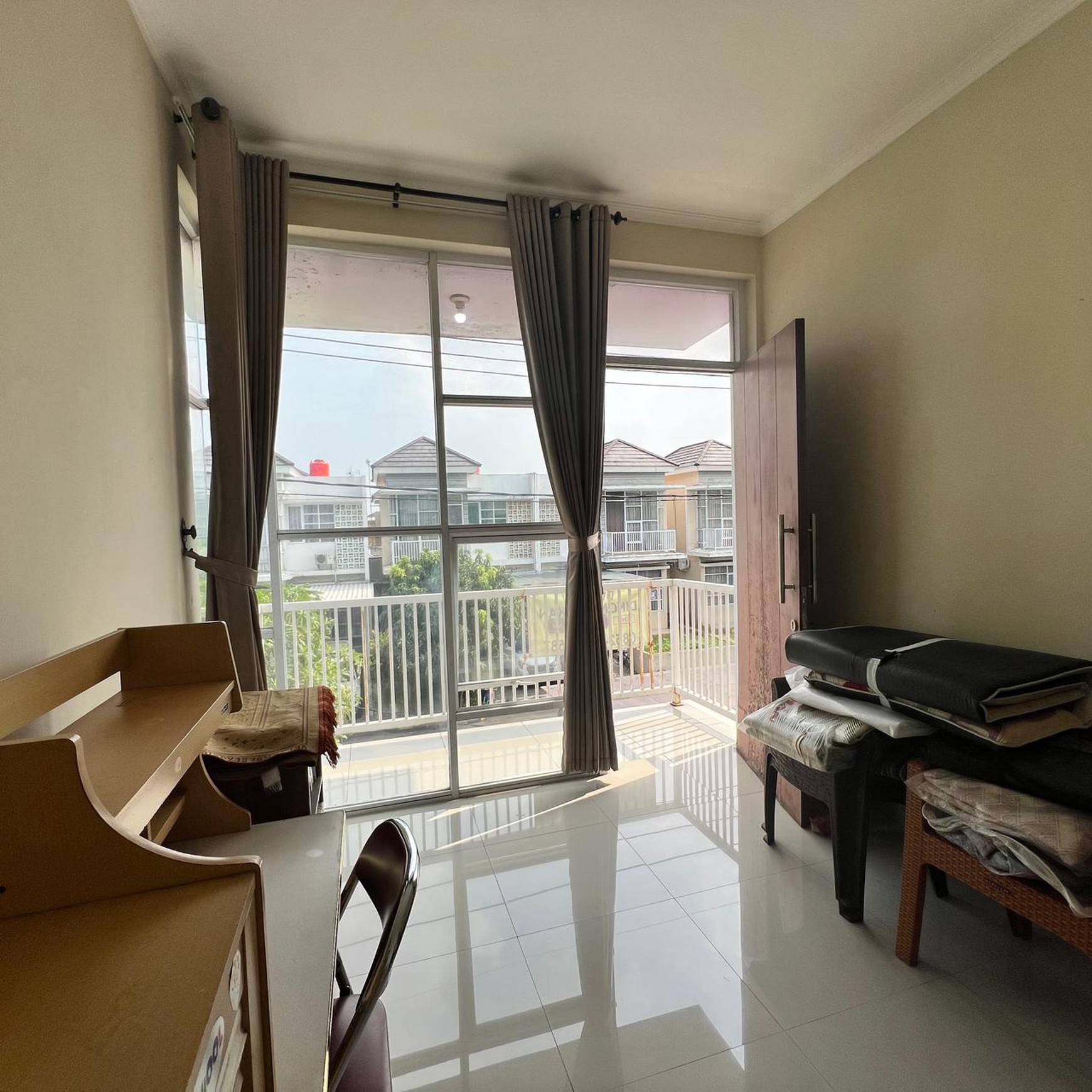 Rumah Modern Minimalis di Karawang - Green Village 2 ,Full Furnish - Siap Huni Tinggal Seret Koper