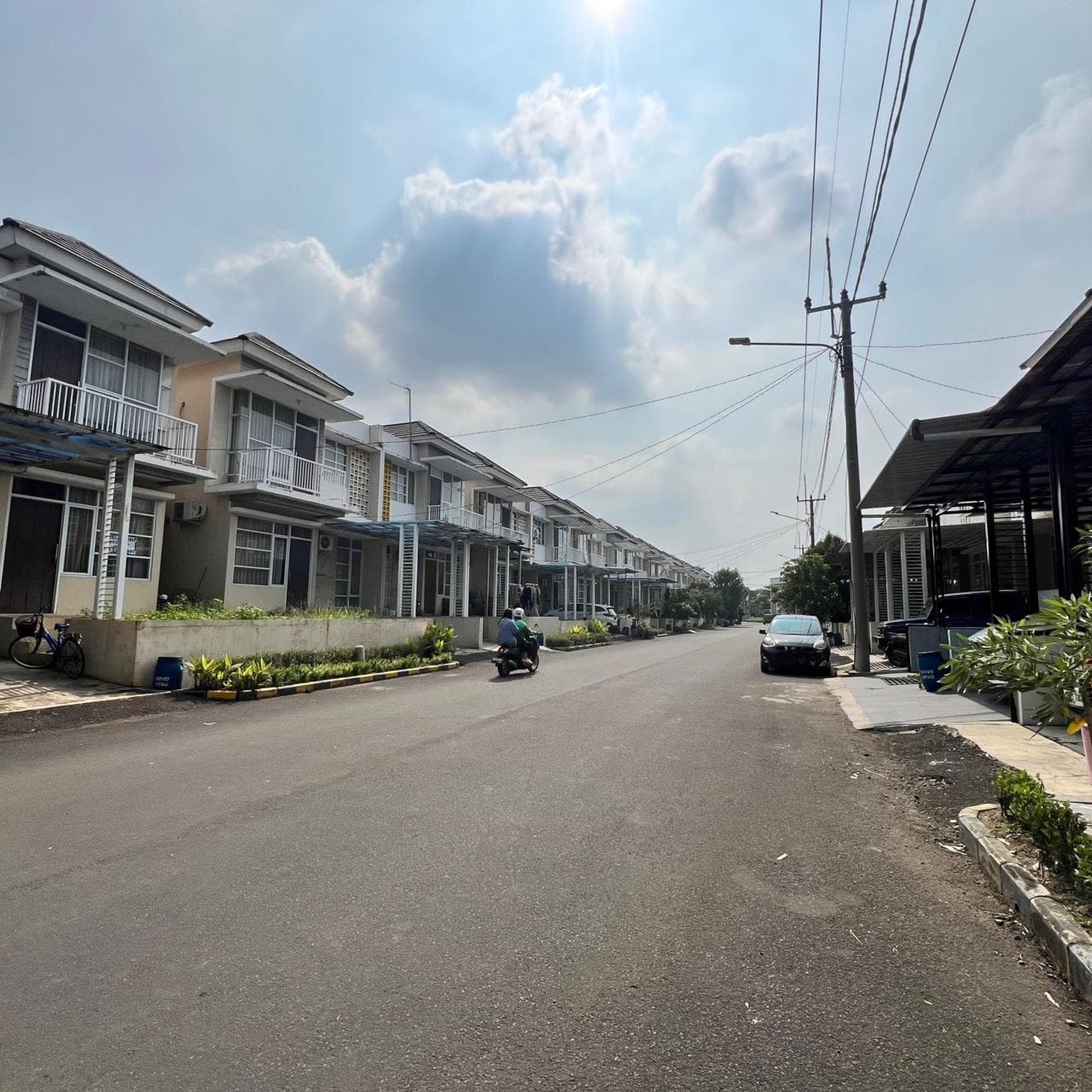 Rumah Modern Minimalis di Karawang - Green Village 2 ,Full Furnish - Siap Huni Tinggal Seret Koper