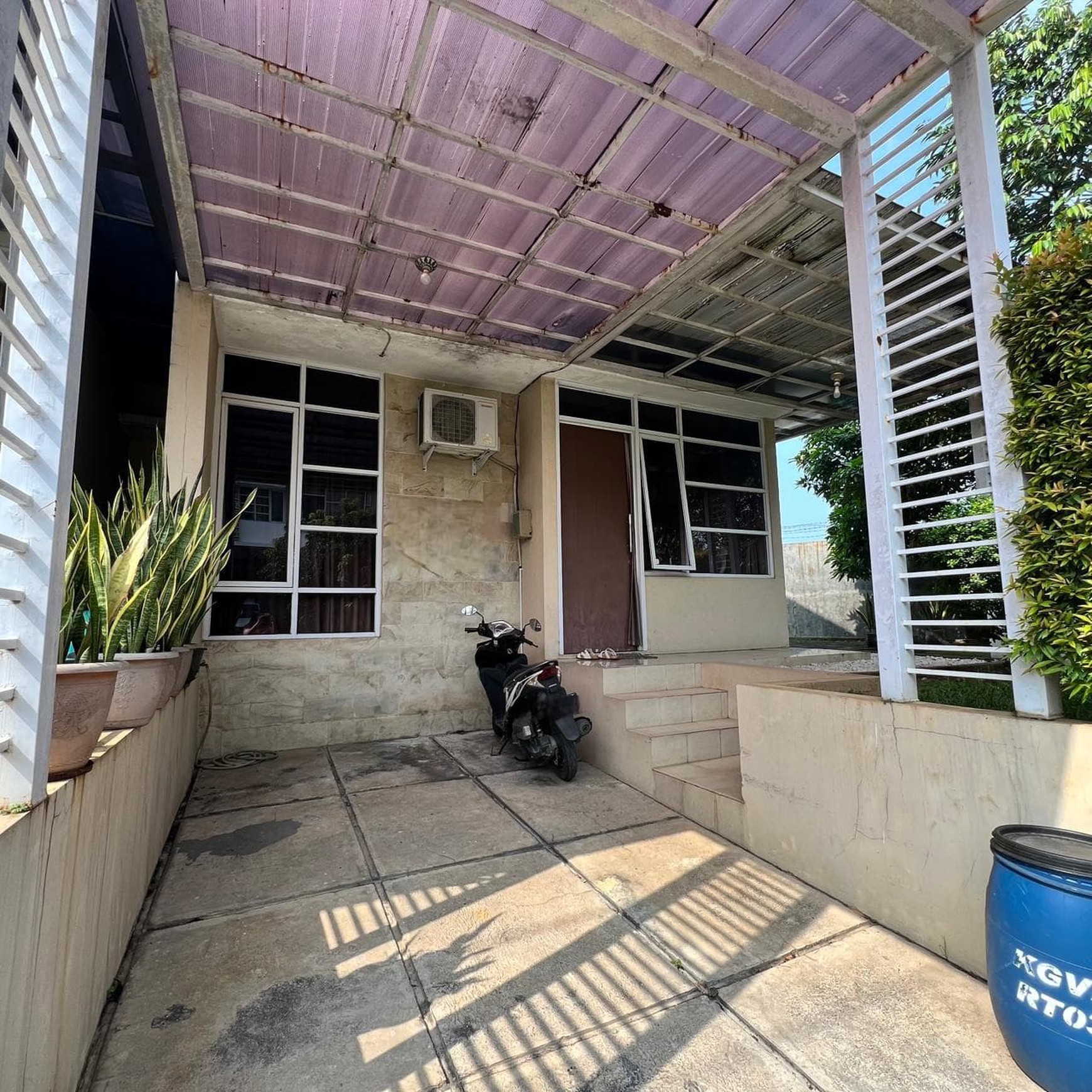 Rumah Modern Minimalis di Karawang - Green Village 2 ,Full Furnish - Siap Huni Tinggal Seret Koper