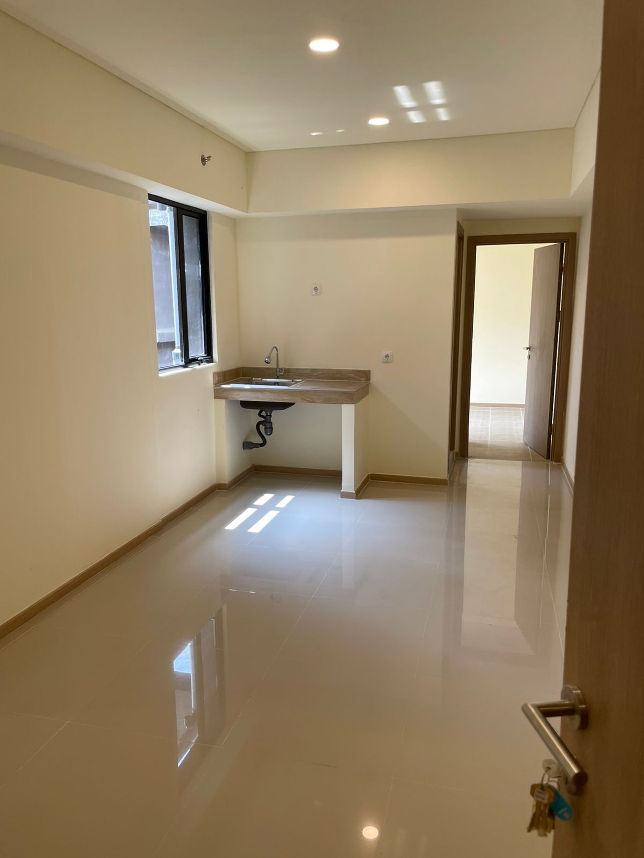 APARTEMEN EKSKLUSIF REDFORD MEIKARTA