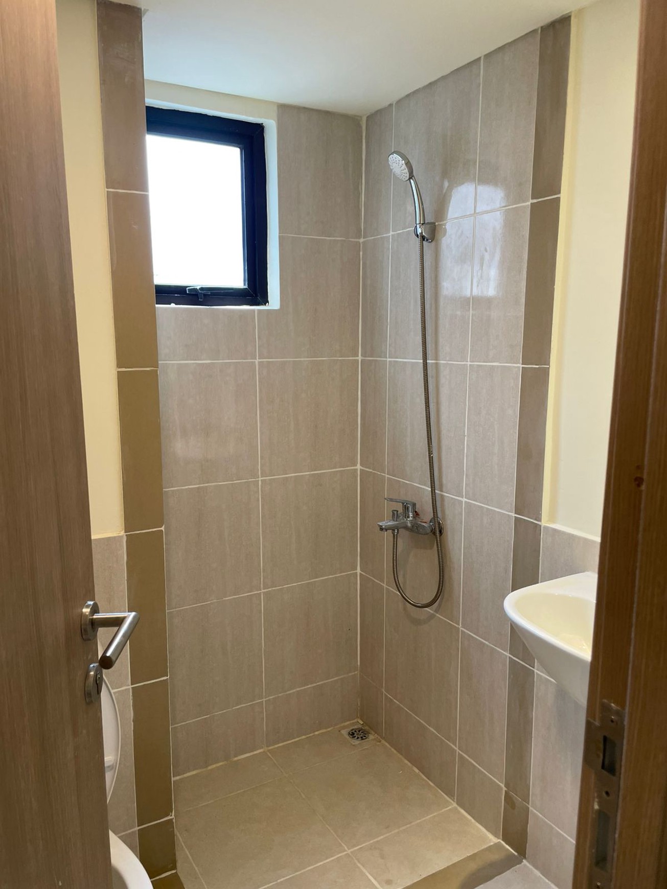 APARTEMEN EKSKLUSIF REDFORD MEIKARTA