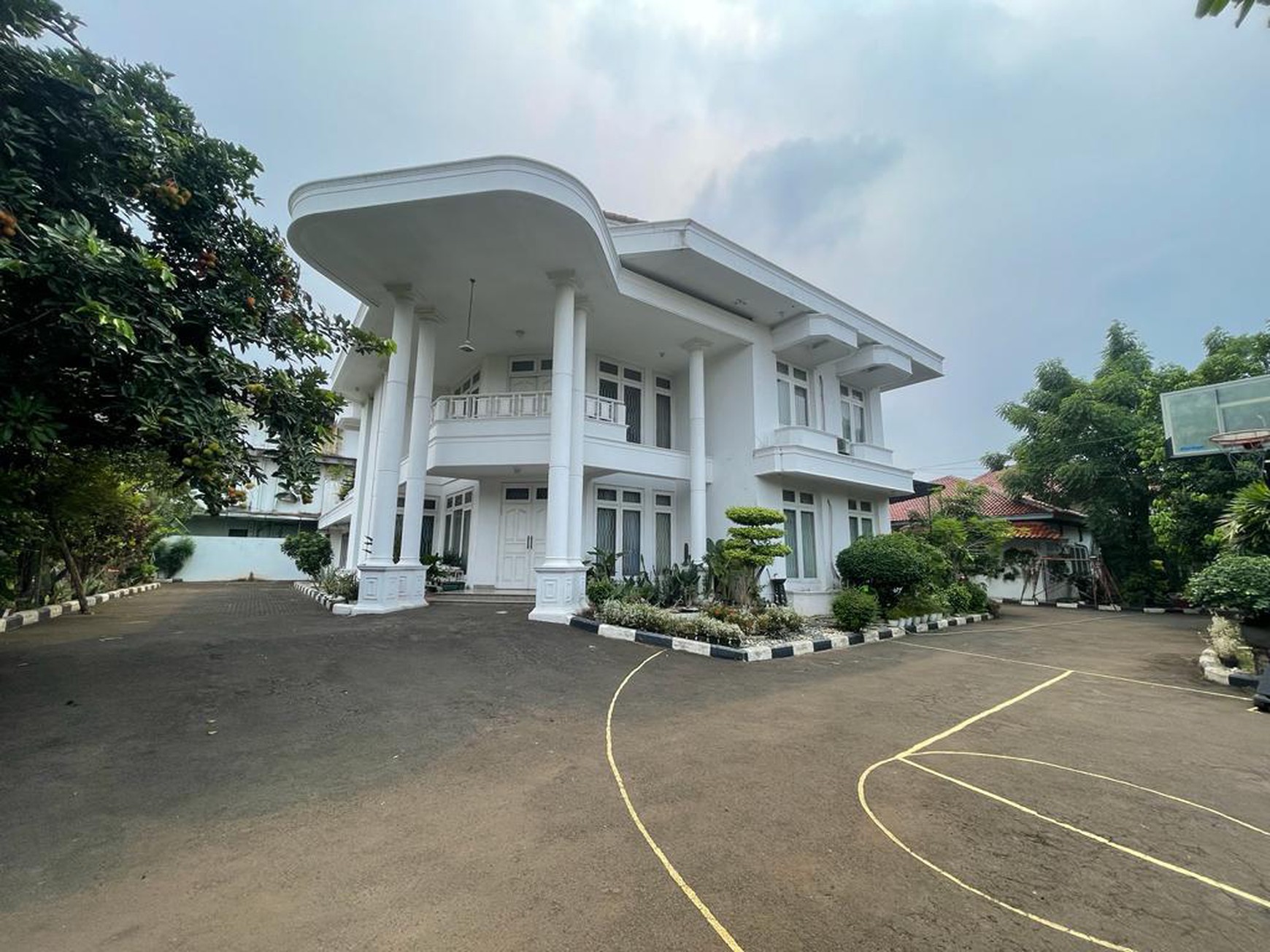 Rumah Bagus Di Jati Cempaka Pondok Gede Bekasi Jawa Barat