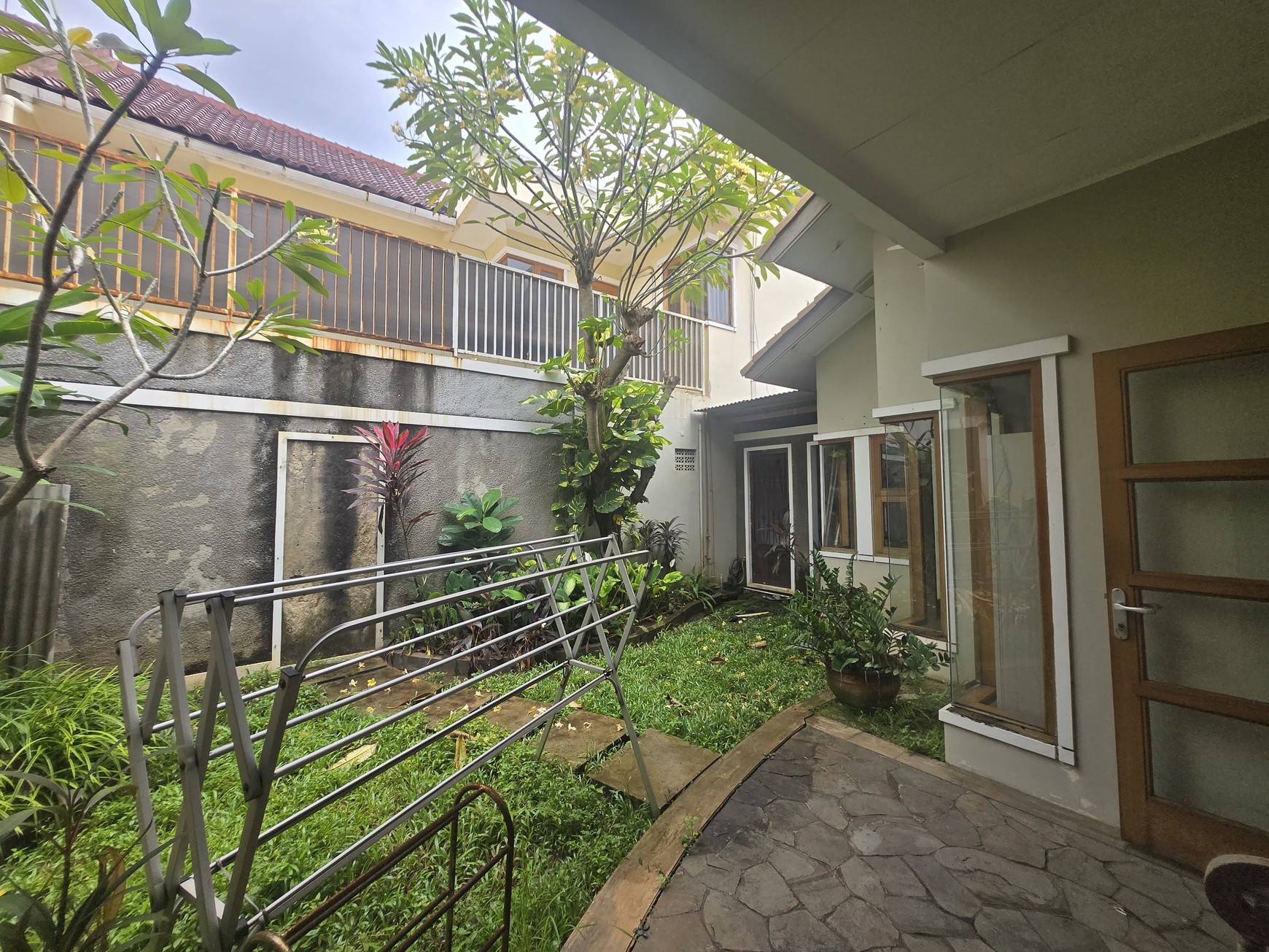 Rumah Bagus Di Anggrek Loka BSD Tangerang Selatan