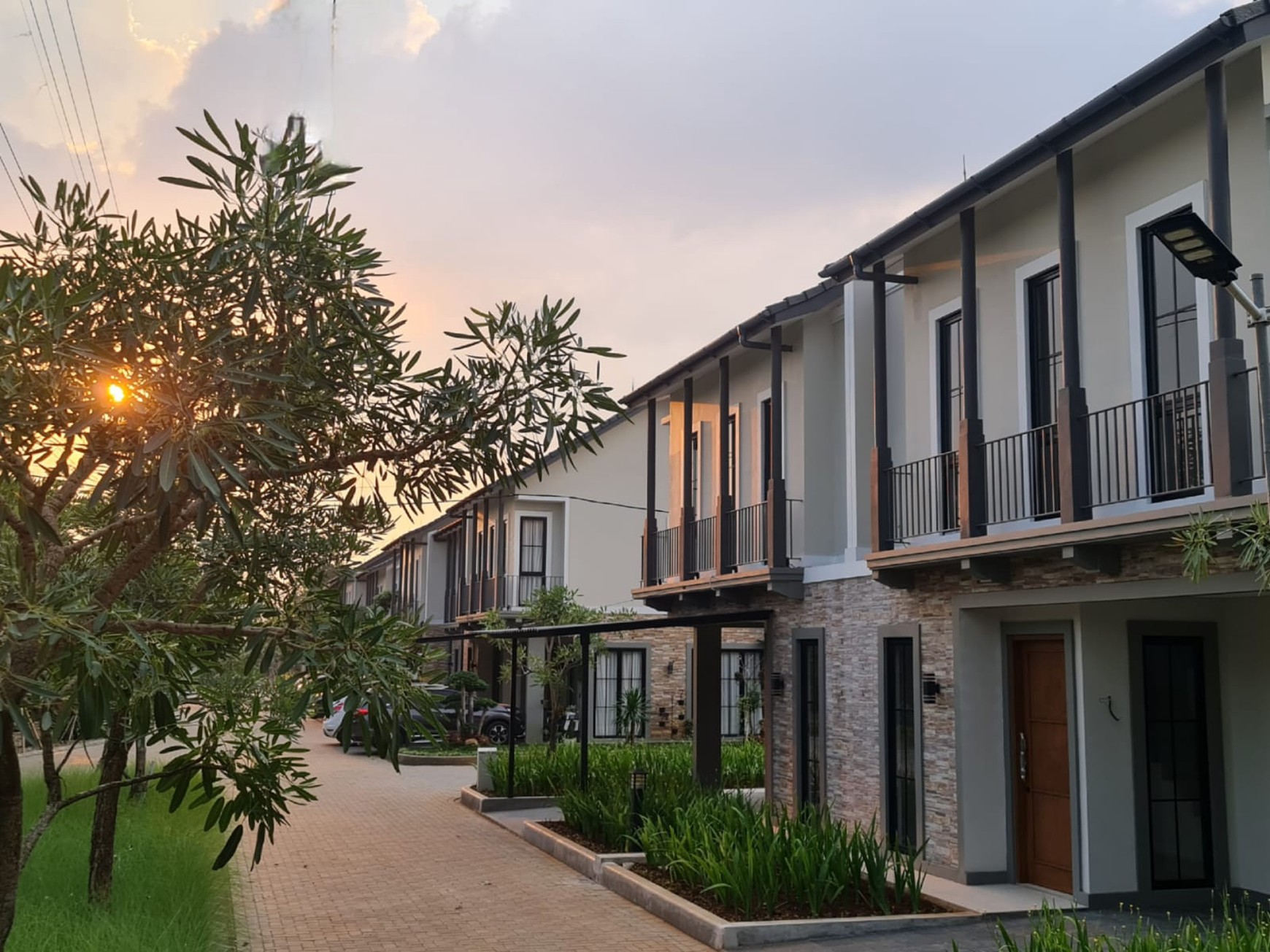 Rumah Bagus Di Cluster Amarylis Bintaro Ciputat Tangerang Selatan