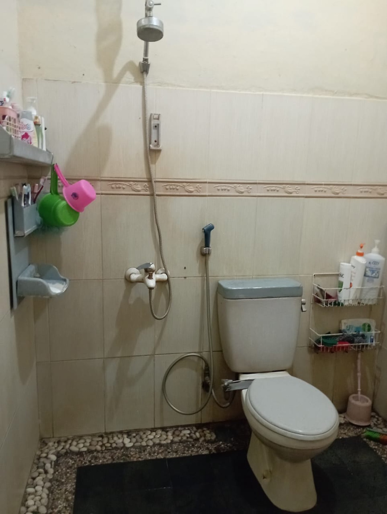 Rumah Bagus Di Jl Teratai, Larangan Indah Ciledug Tangerang