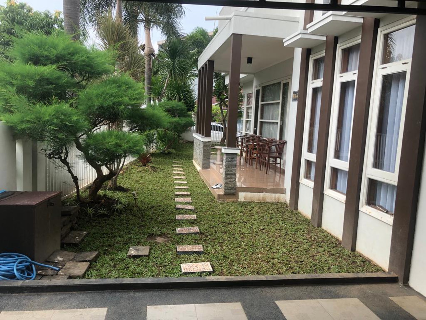 Rumah mewah siap huni di surabaya timur dekat kampus upn gunung anyar