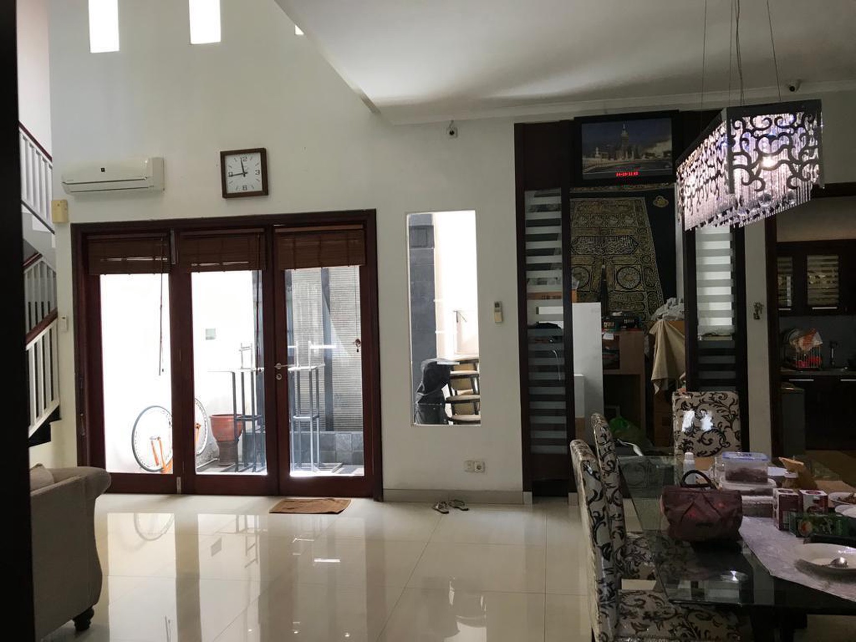 Rumah mewah siap huni di surabaya timur dekat kampus upn gunung anyar