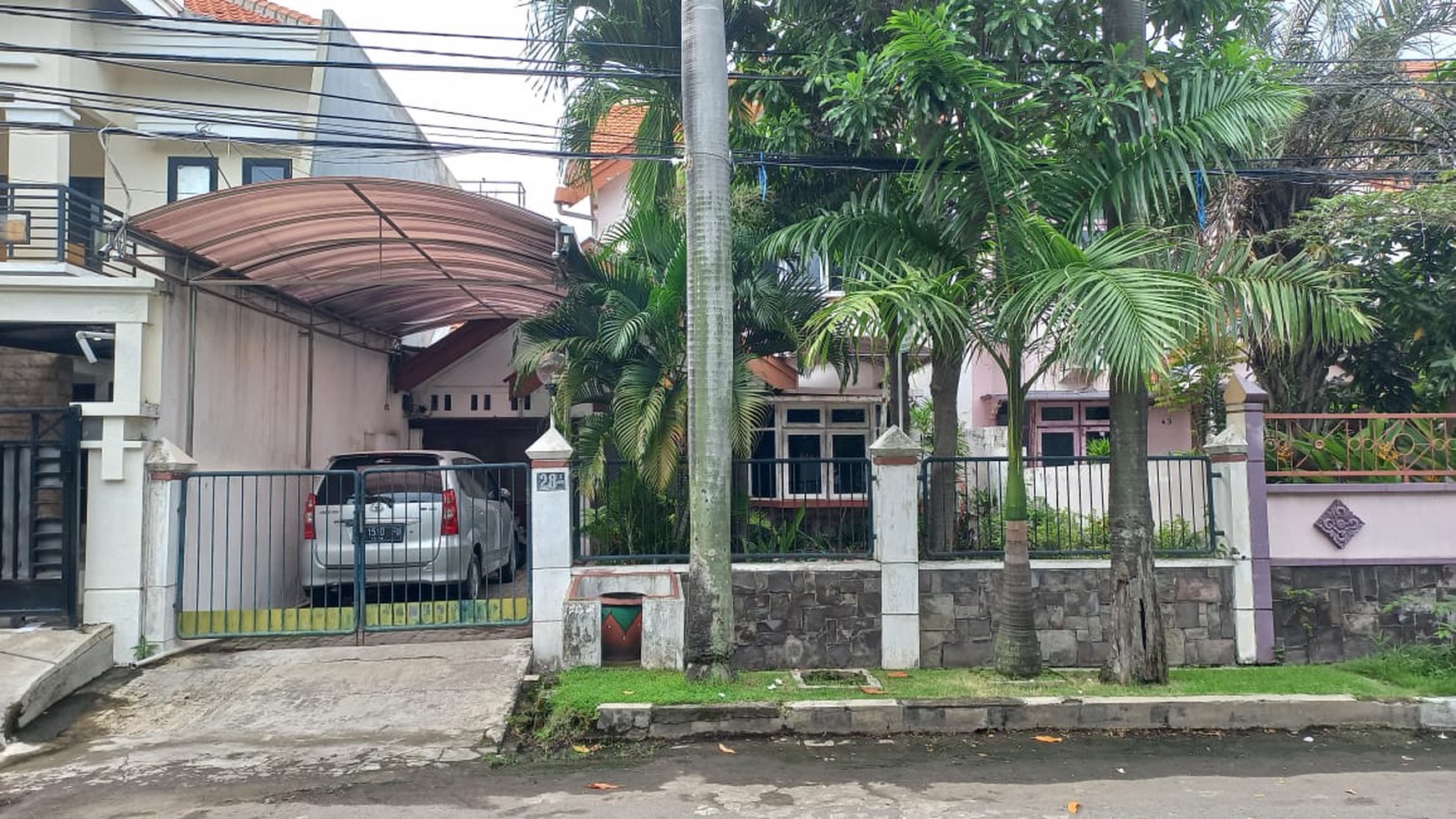 Jual cepat rumah siap huni nginden intan barat strategis dekat kampus ubaya dan perbanas