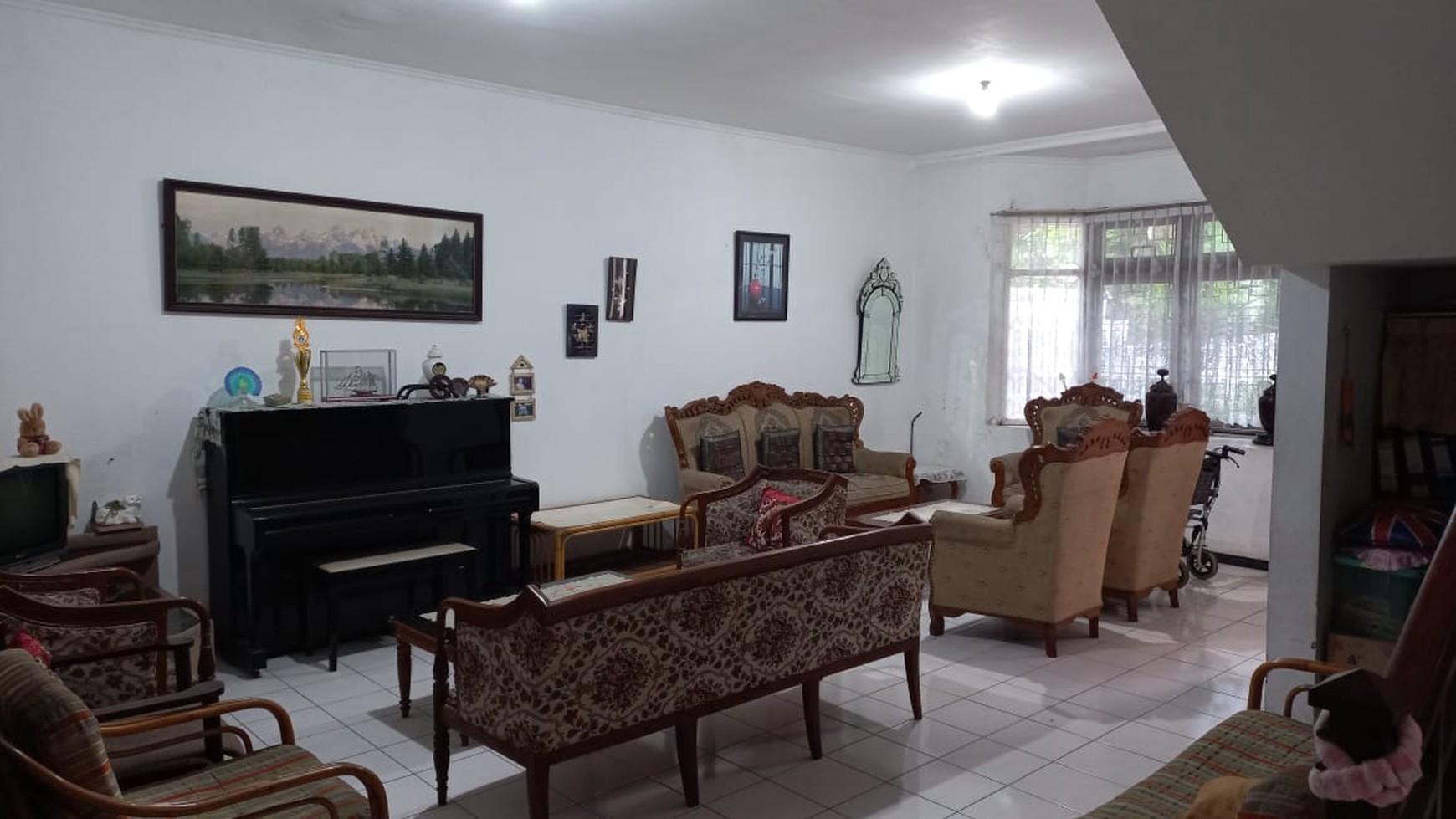 Jual cepat rumah siap huni nginden intan barat strategis dekat kampus ubaya dan perbanas