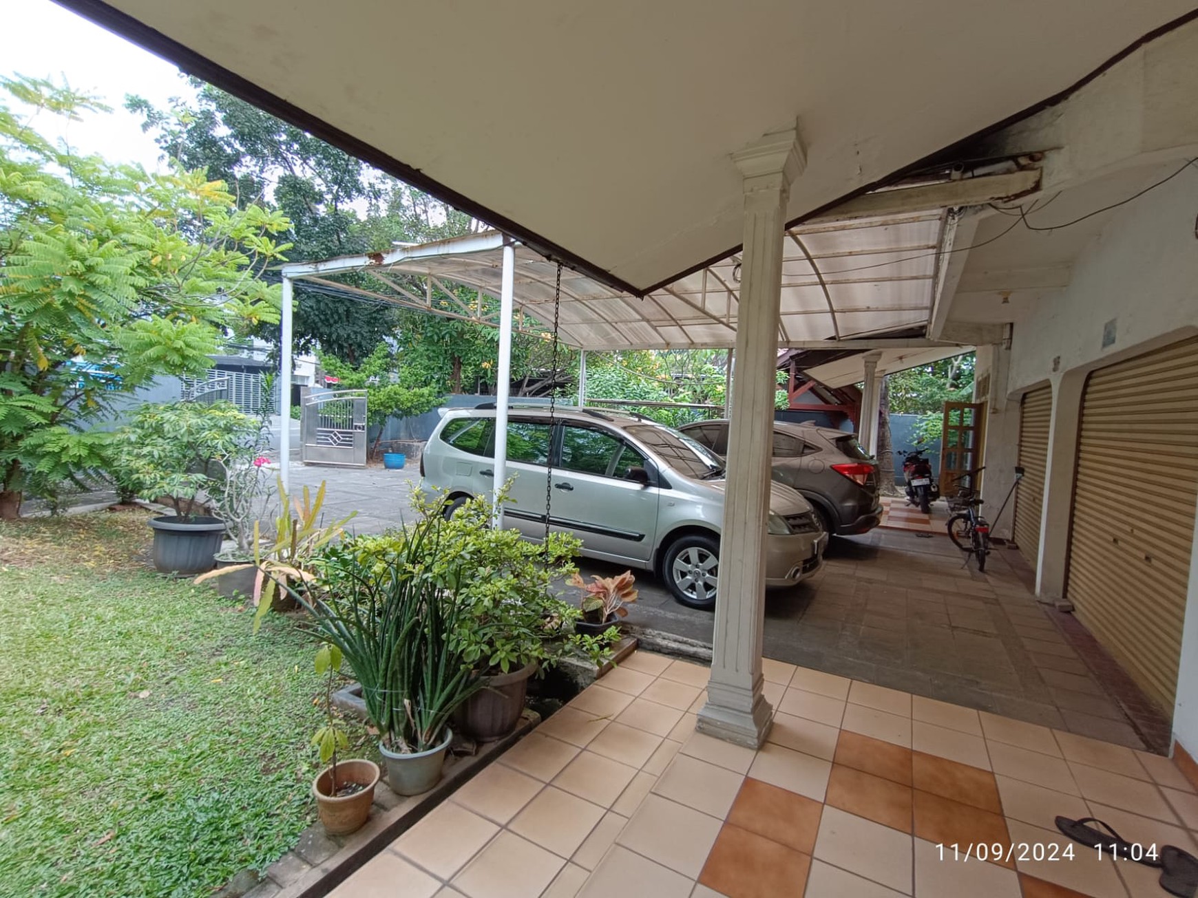 Dijual Rumah Sangat Strategis di Pancoran, Berada di Tepi Jalan dan Cocok Untuk Aneka Usaha