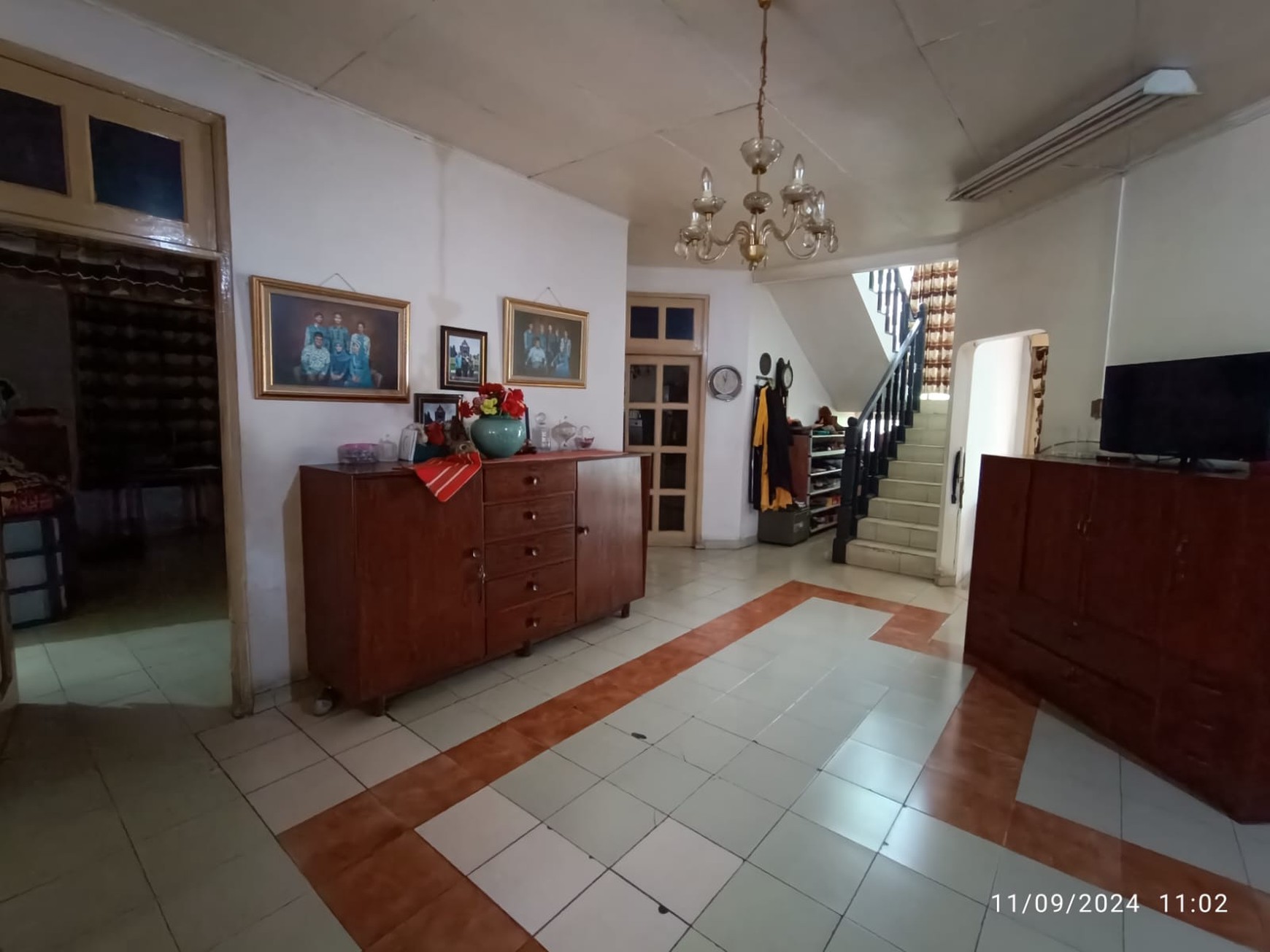 Dijual Rumah Sangat Strategis di Pancoran, Berada di Tepi Jalan dan Cocok Untuk Aneka Usaha