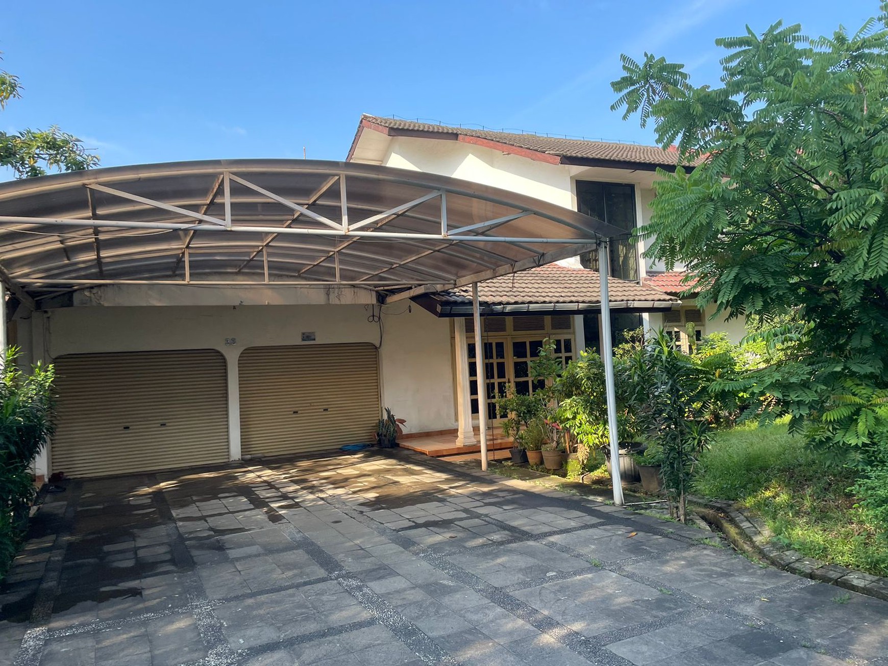 Dijual Rumah Sangat Strategis di Pancoran, Berada di Tepi Jalan dan Cocok Untuk Aneka Usaha