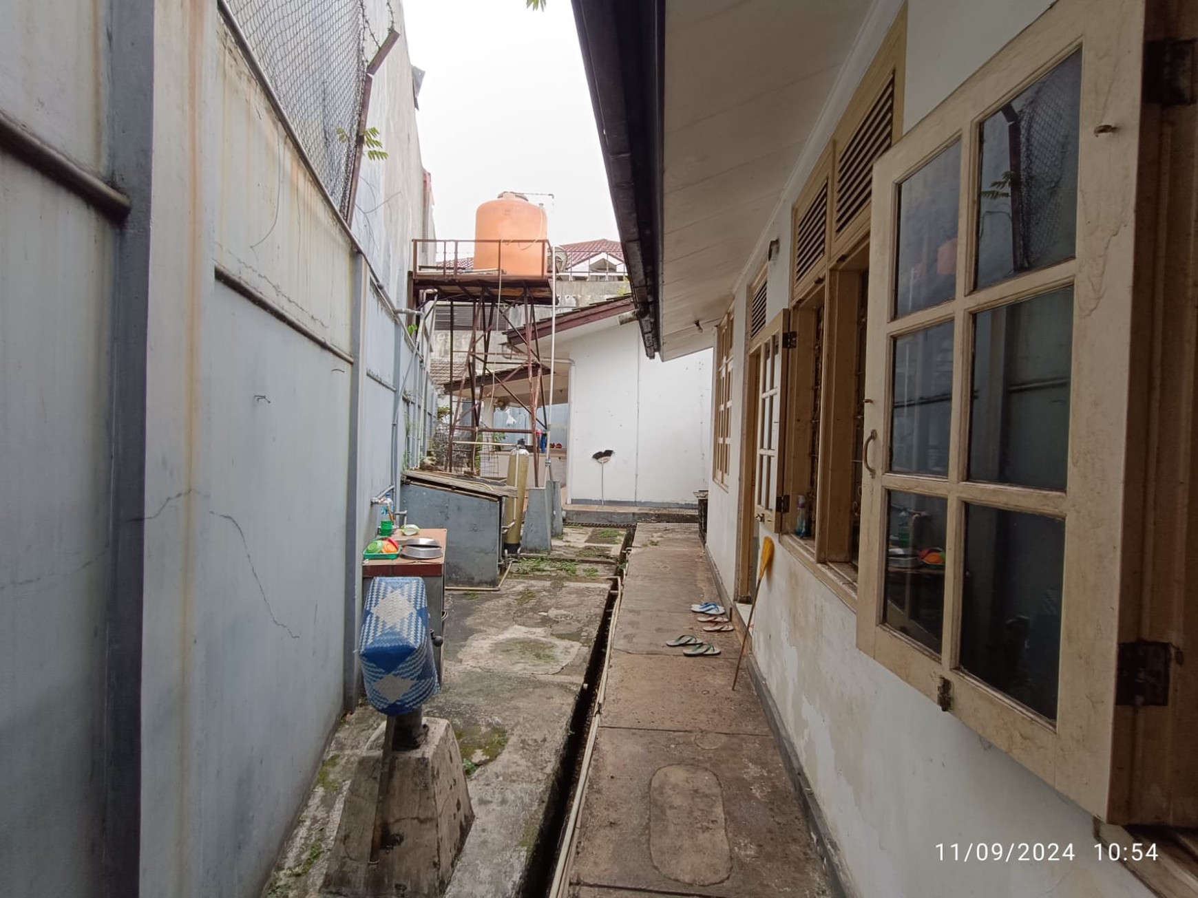 Dijual Rumah Sangat Strategis di Pancoran, Berada di Tepi Jalan dan Cocok Untuk Aneka Usaha