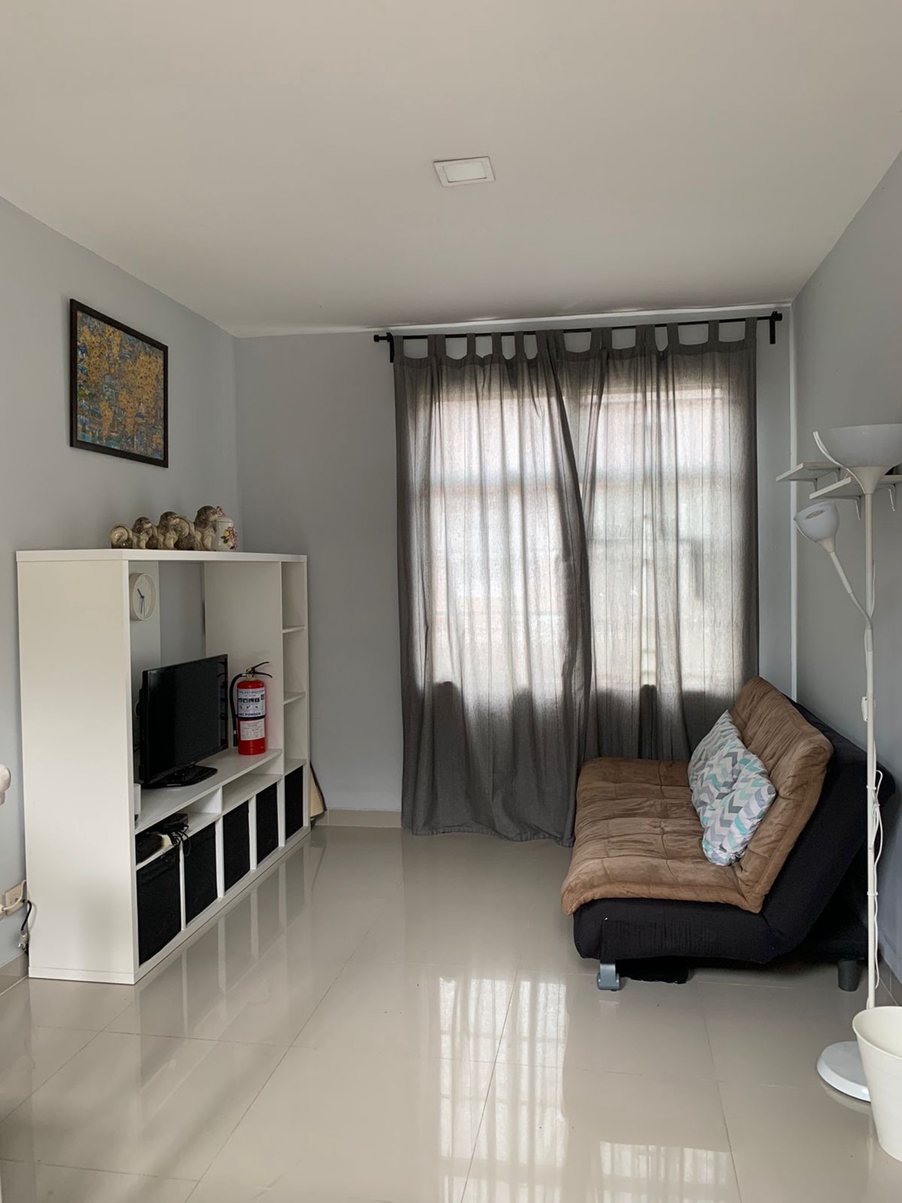Dijual Townhouse Taman Elok Siap Huni, Semi Furnish Di Lippo Karawaci - Tangerang