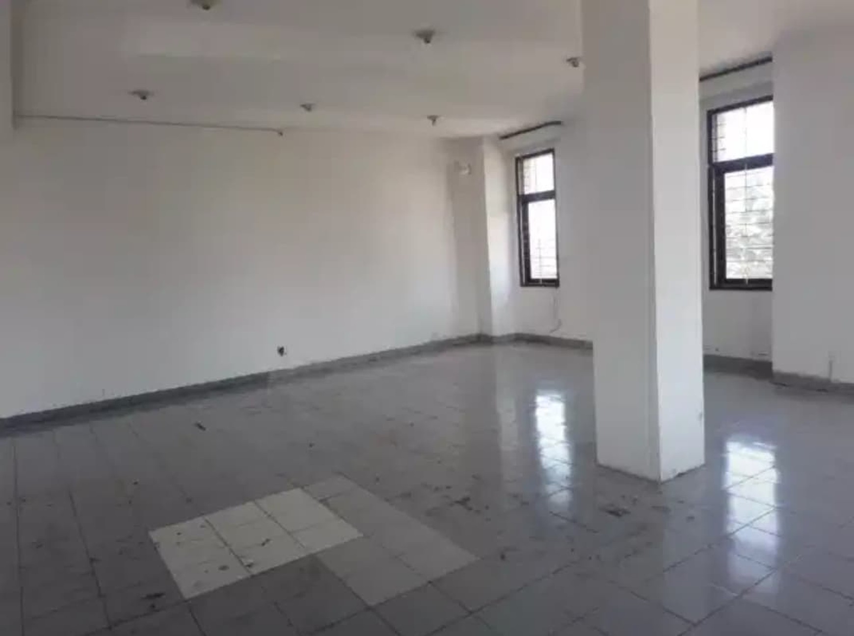 Ruko 3 Lantai di Tengah Kota, Taman Surya Indah Bandung