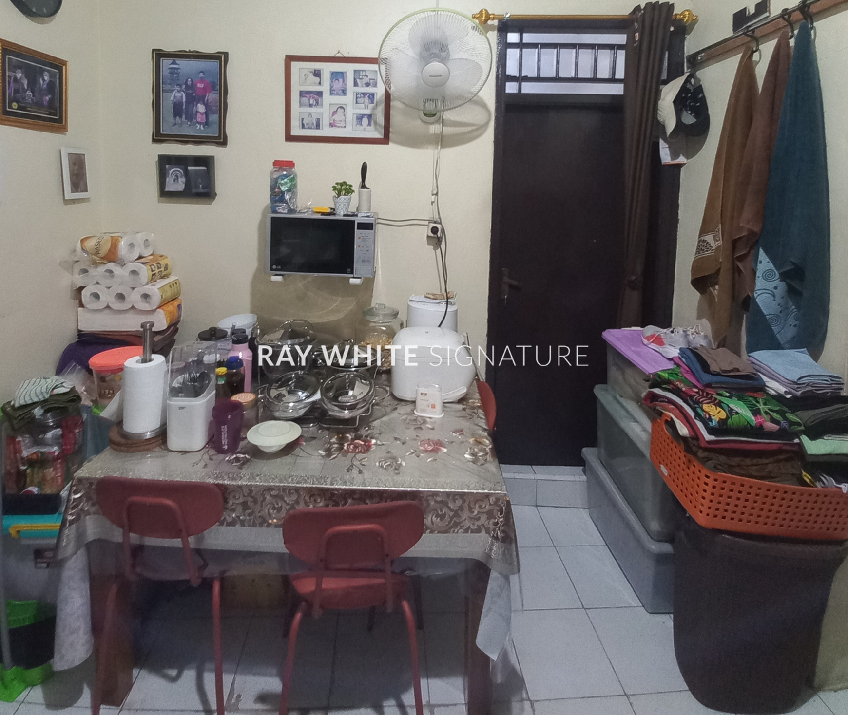 Dijual Rumah Lama Posisi Hook Cocok Untuk Hunian di Cempaka Putih Barat