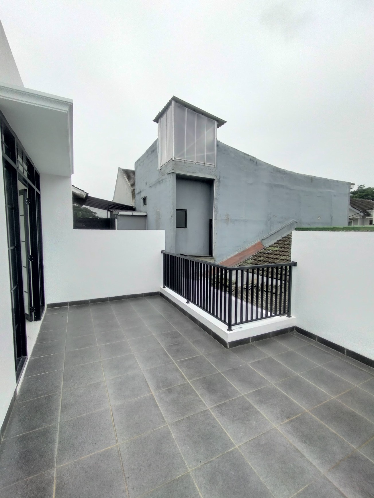Rumah BRAND NEW bergaya American Classic  di Kencana Loka 12.5 BSD City