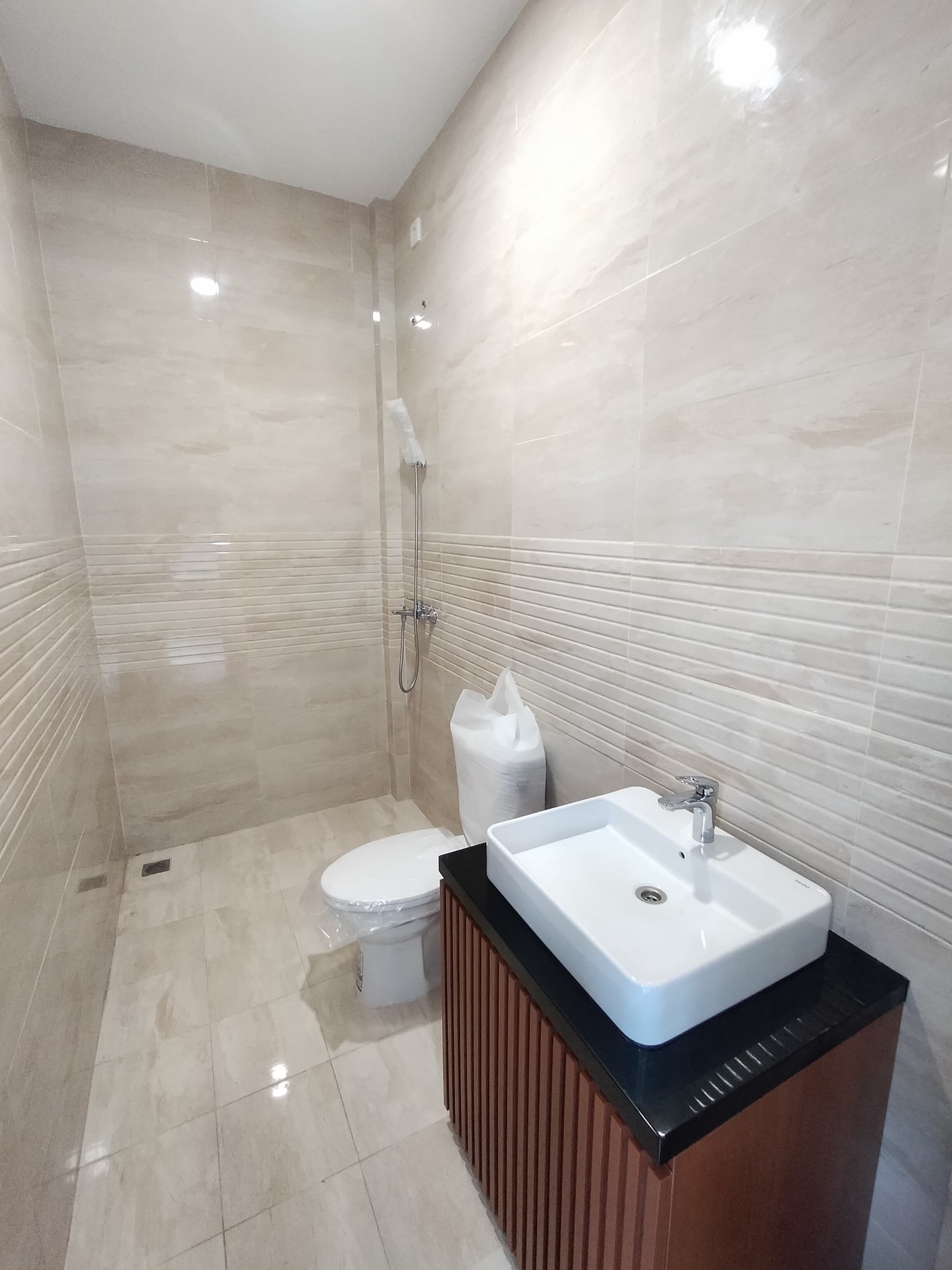 Rumah BRAND NEW bergaya American Classic  di Kencana Loka 12.5 BSD City