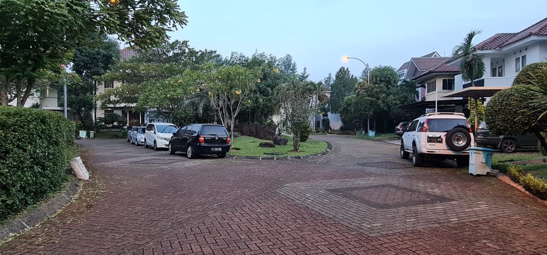 Kavling badan Taman Giri Loka BSD City, harga murah