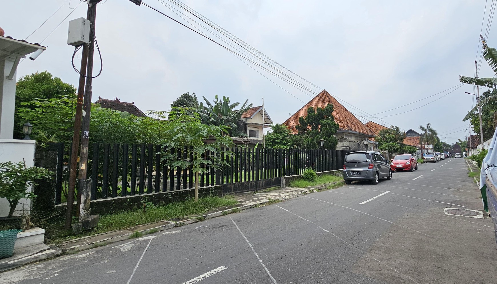 Rumah Lama Strategis Berada Di Tengah Kota Wisata Kraton Yogyakarta
