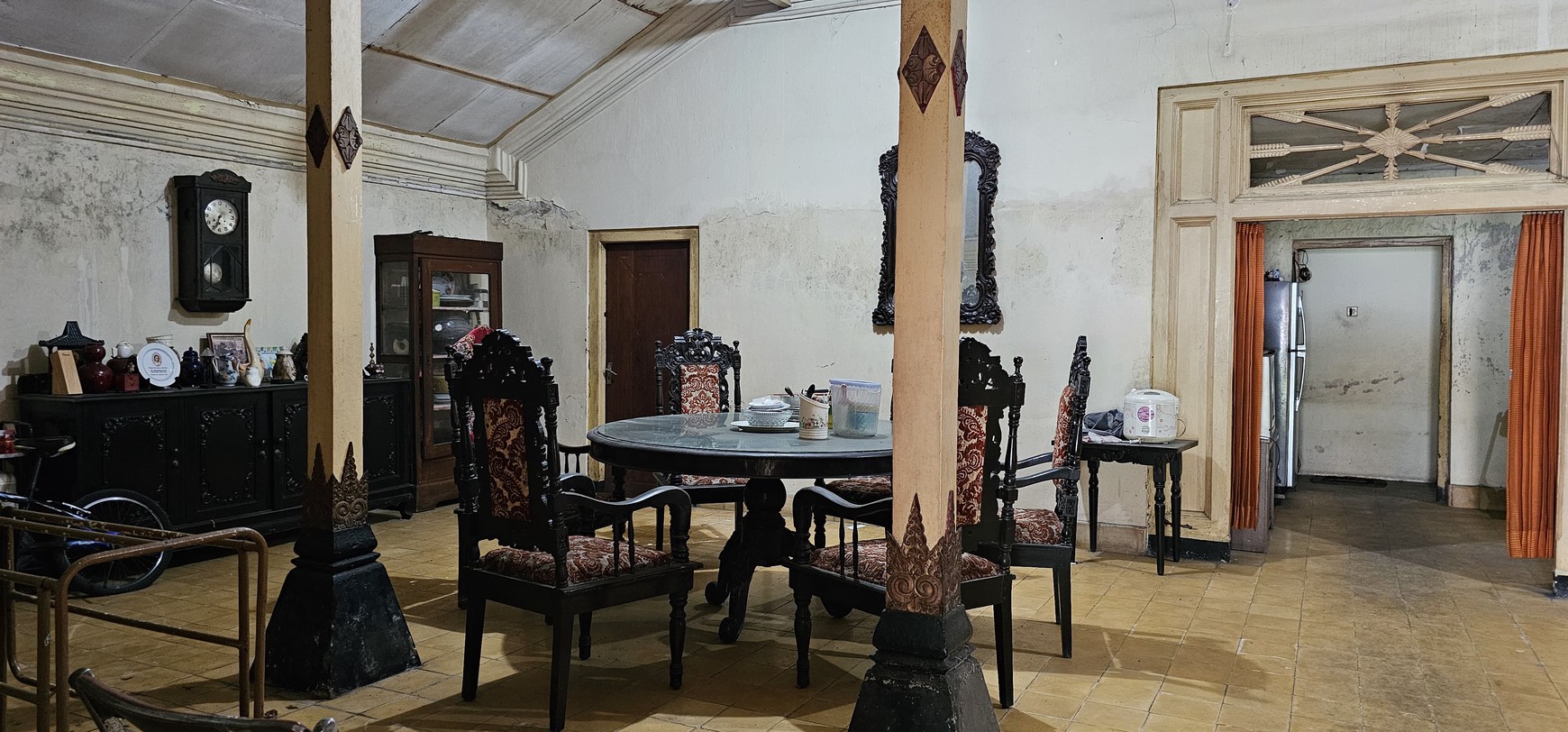 Rumah Lama Strategis Berada Di Tengah Kota Wisata Kraton Yogyakarta
