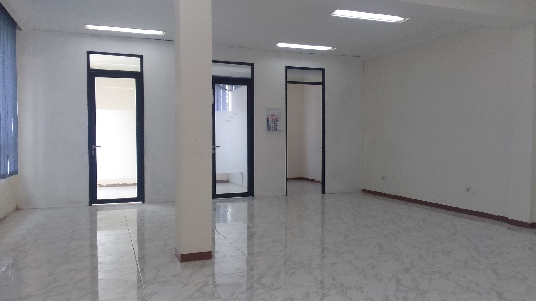 Ruko 4 1/2 Lantai Di Lokasi Premium dan Strategis Jl. Dr. Saharjo tebet, Dan Hanya 7 Menit Ke Tol Pancoran