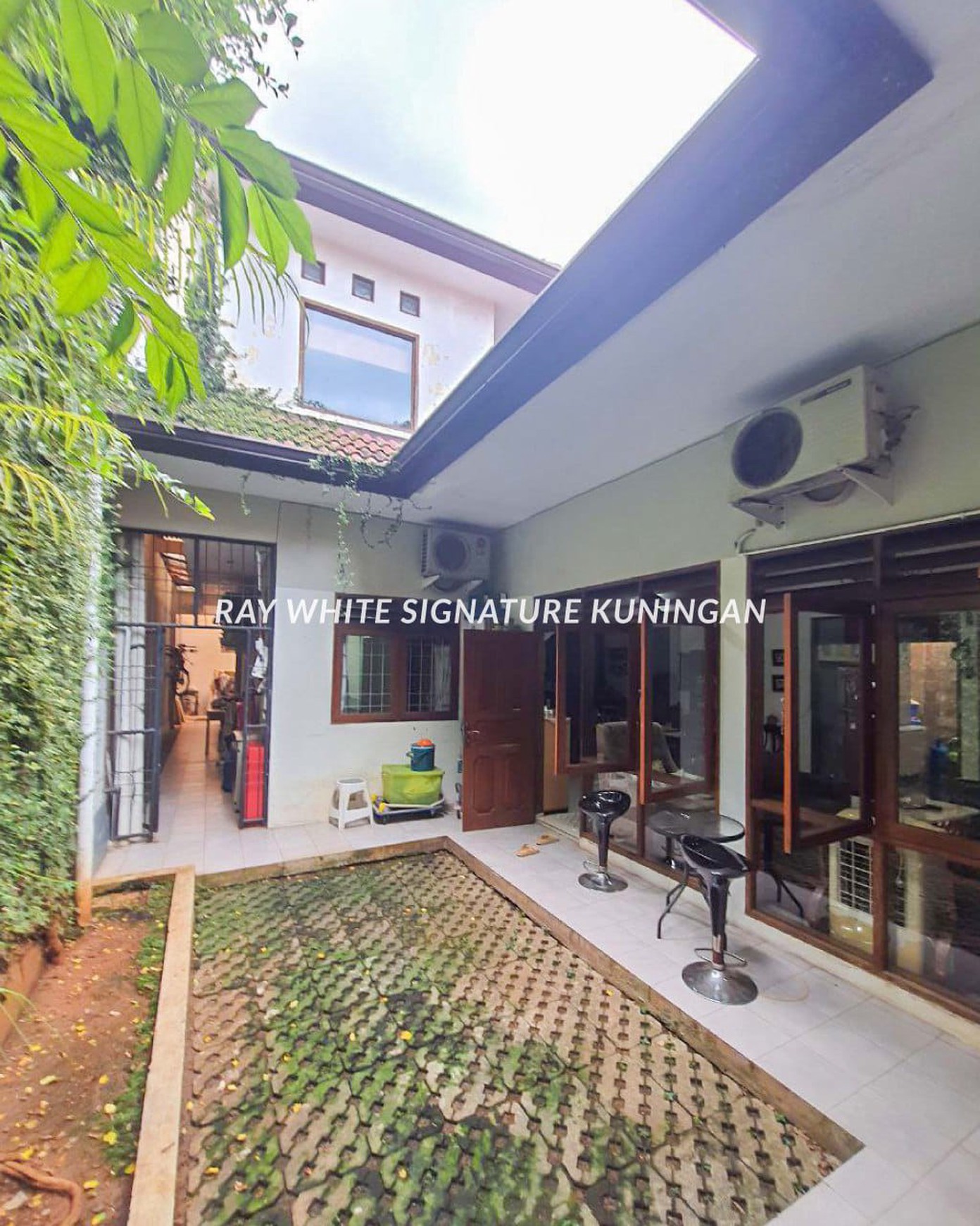 Jual Rumah Asri dan Tenang, Serta Lokasi yang Srategis di Cilandak
