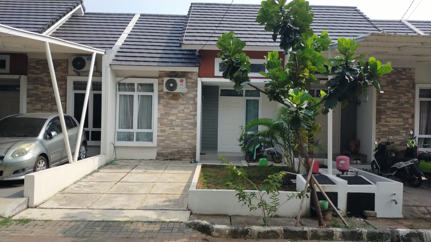 Rumah Siap Huni Di Perumahan Spring Garden Bekasi