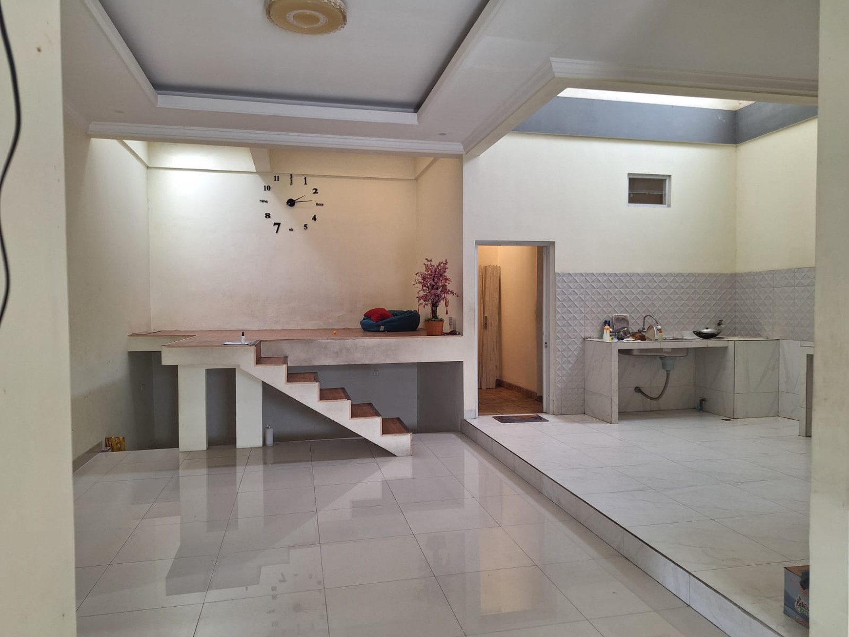 Dijual/Disewa Rumah di Jl.Taman Harapan Baru Bekasi