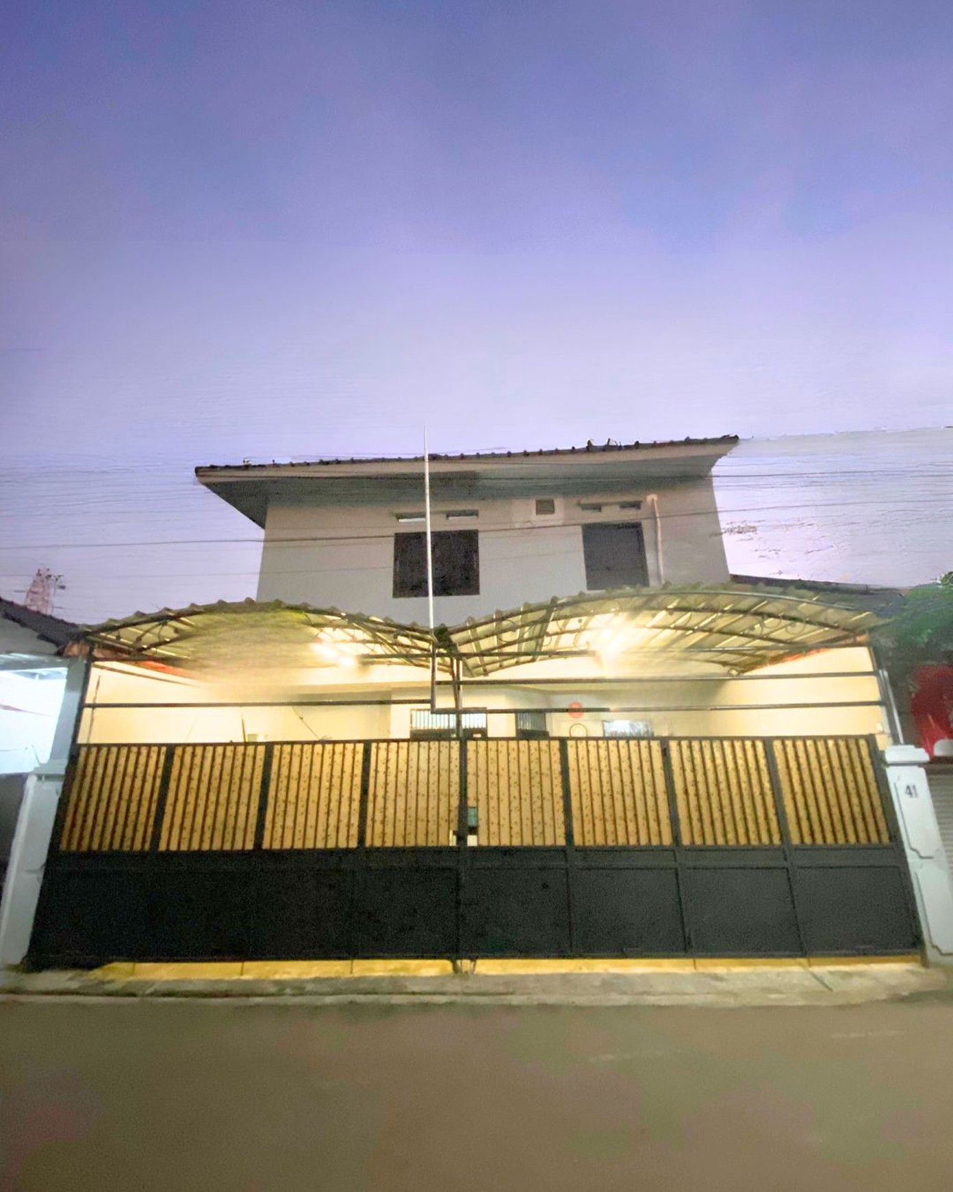 Rumah 2 Lantai di Sawangan - Dekat ke Tol dan Pasar Raya Parung