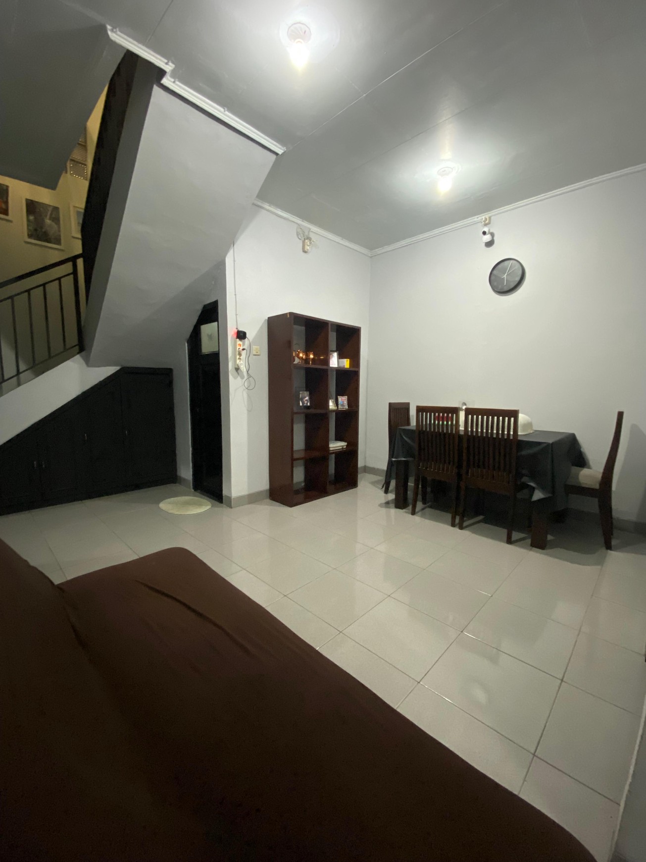 Rumah 2 Lantai di Sawangan - Dekat ke Tol dan Pasar Raya Parung