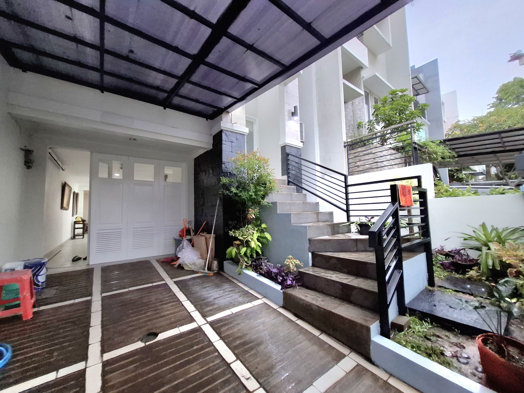Rumah Pelangi Ungu, Kelapa Gading