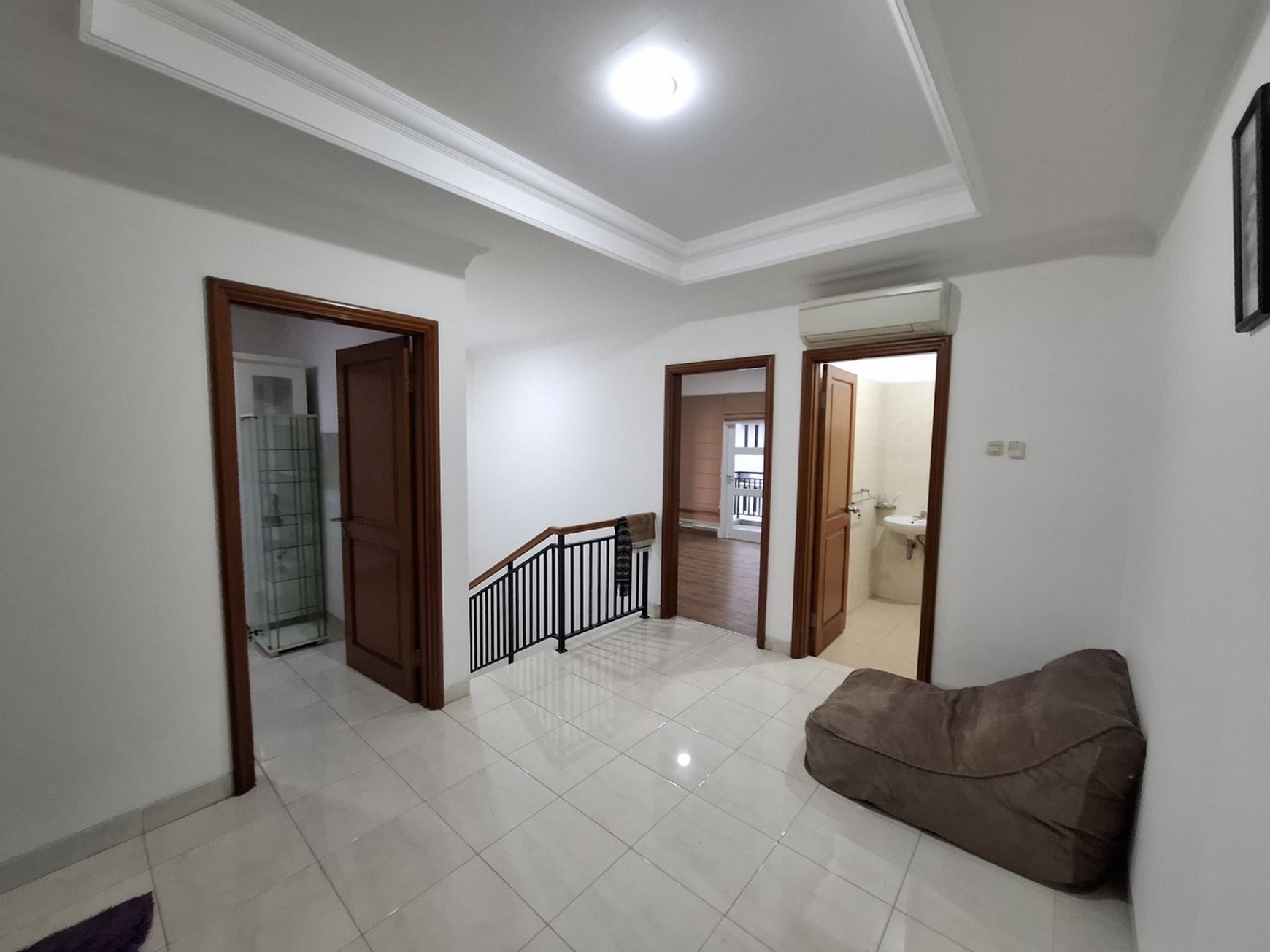 Rumah Pelangi Ungu, Kelapa Gading